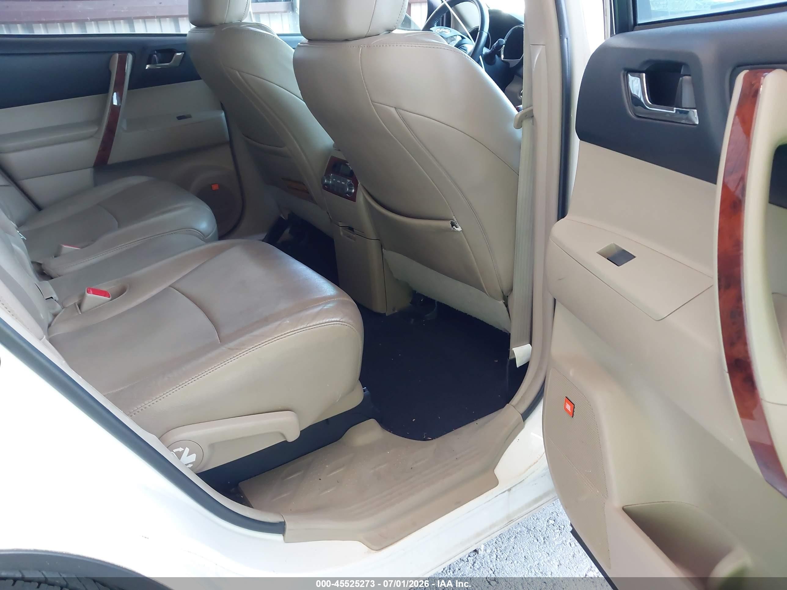 2012 Toyota Highlander Limited V6 White vin: 5TDYK3EH8CS068755