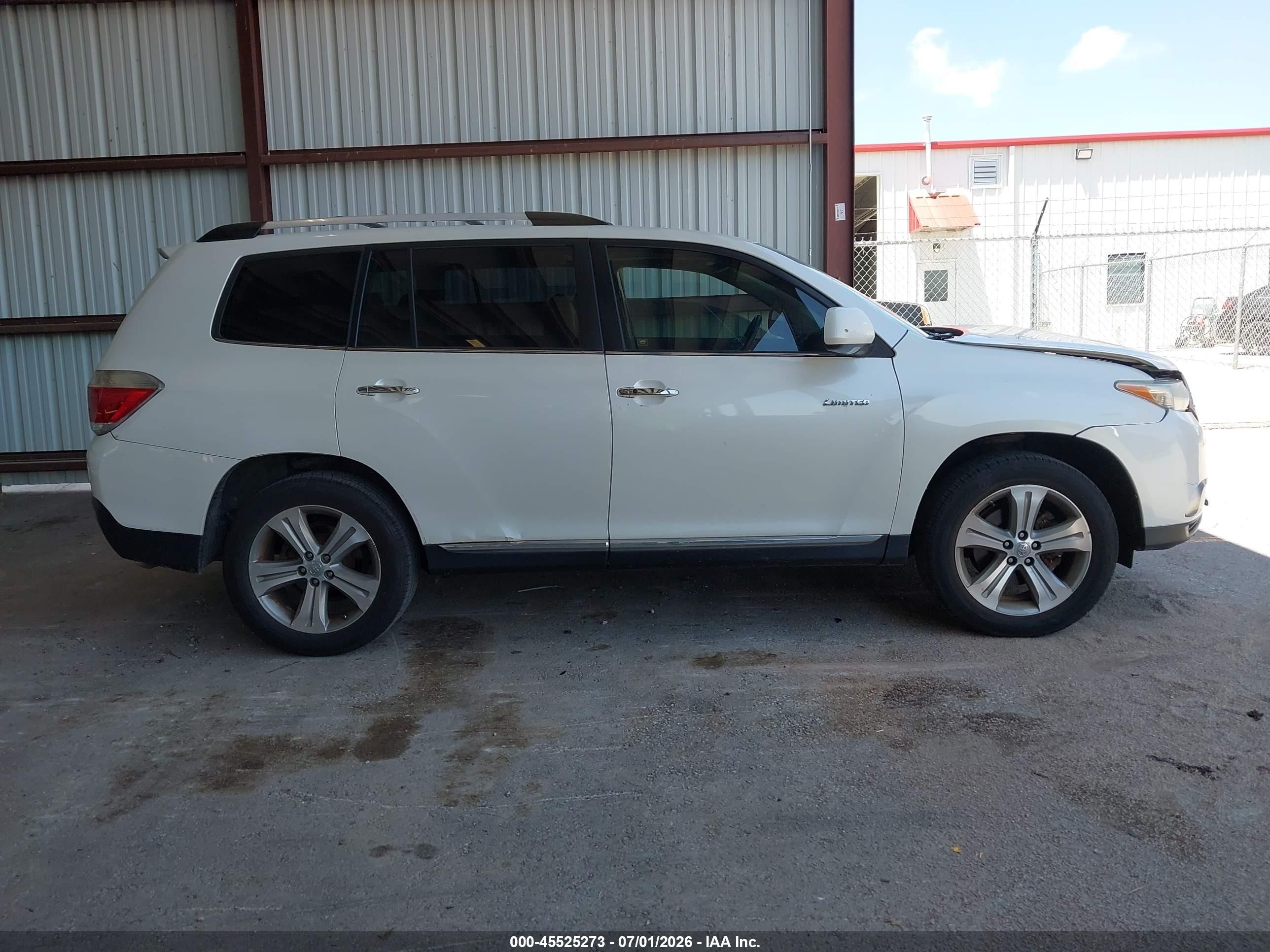 2012 Toyota Highlander Limited V6 White vin: 5TDYK3EH8CS068755