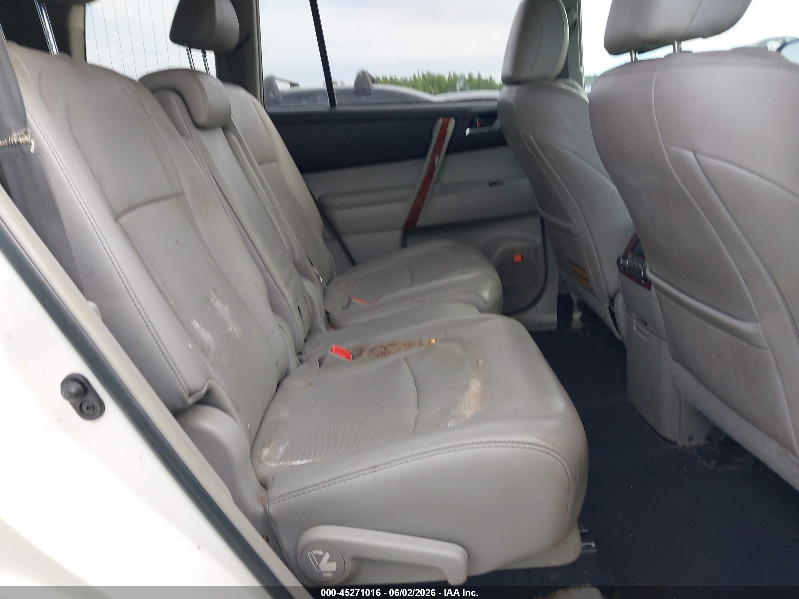 2013 Toyota Highlander Limited V6 White vin: 5TDYK3EH8DS097013