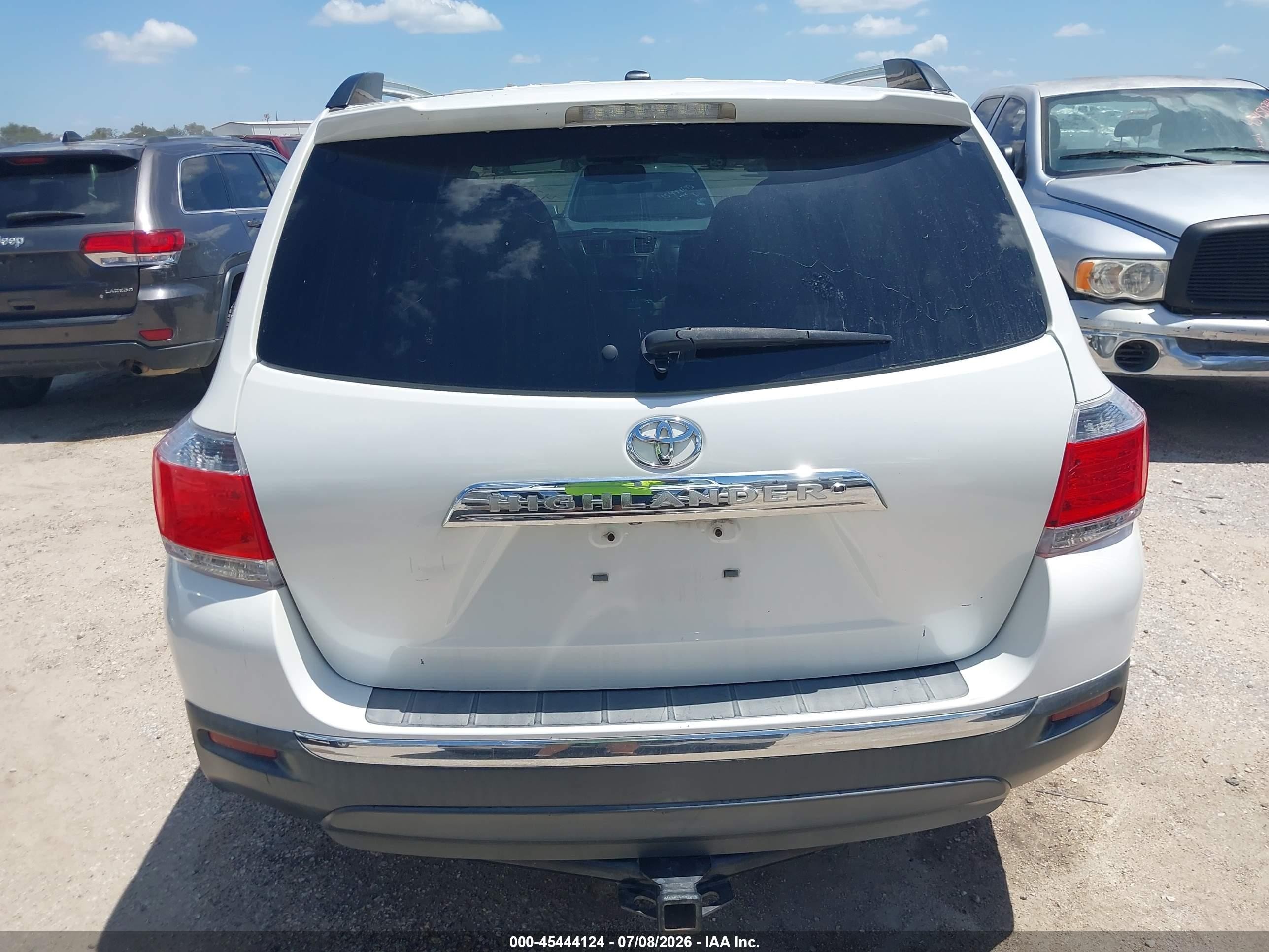 2013 Toyota Highlander Limited V6 White vin: 5TDYK3EH8DS121987