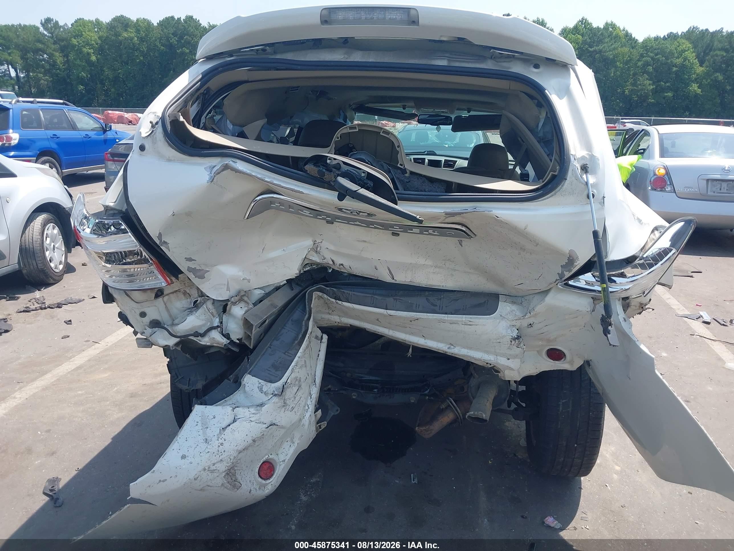 2010 Toyota Highlander Limited V6 White vin: 5TDYK3EH9AS022932