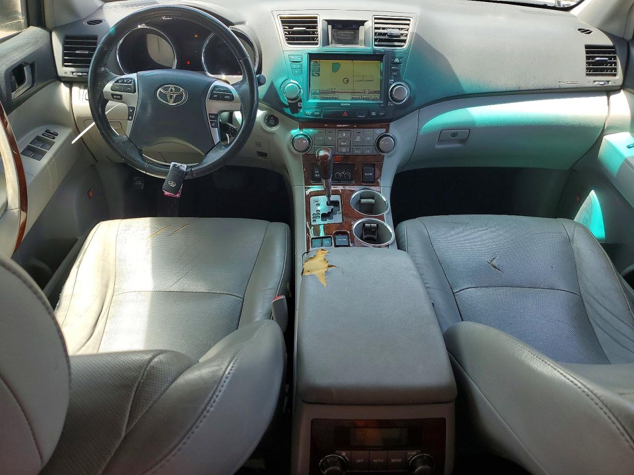 2011 Toyota Highlander Limited Silver vin: 5TDYK3EH9BS043944