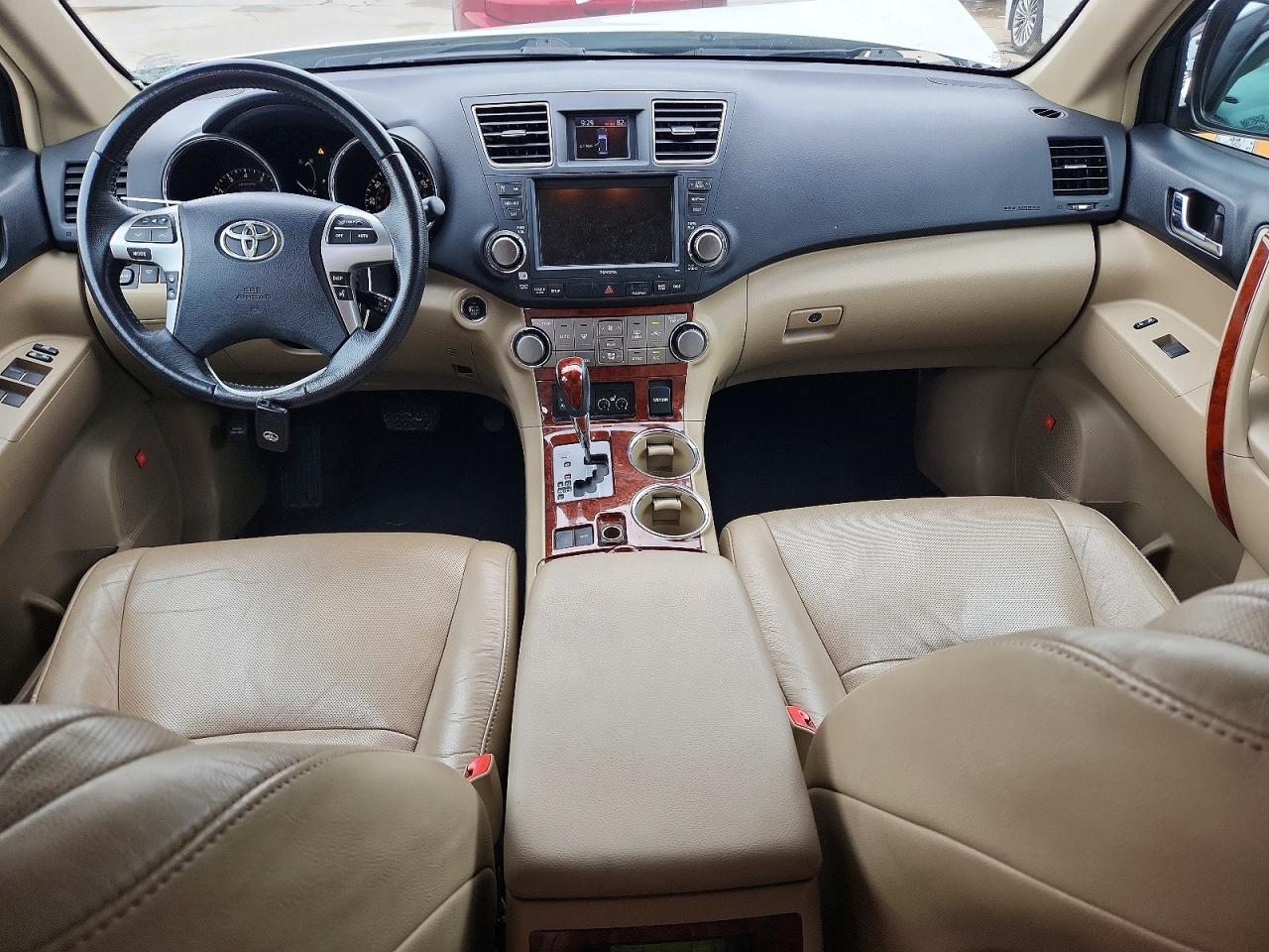 2011 Toyota Highlander Limited Белый vin: 5TDYK3EH9BS047444