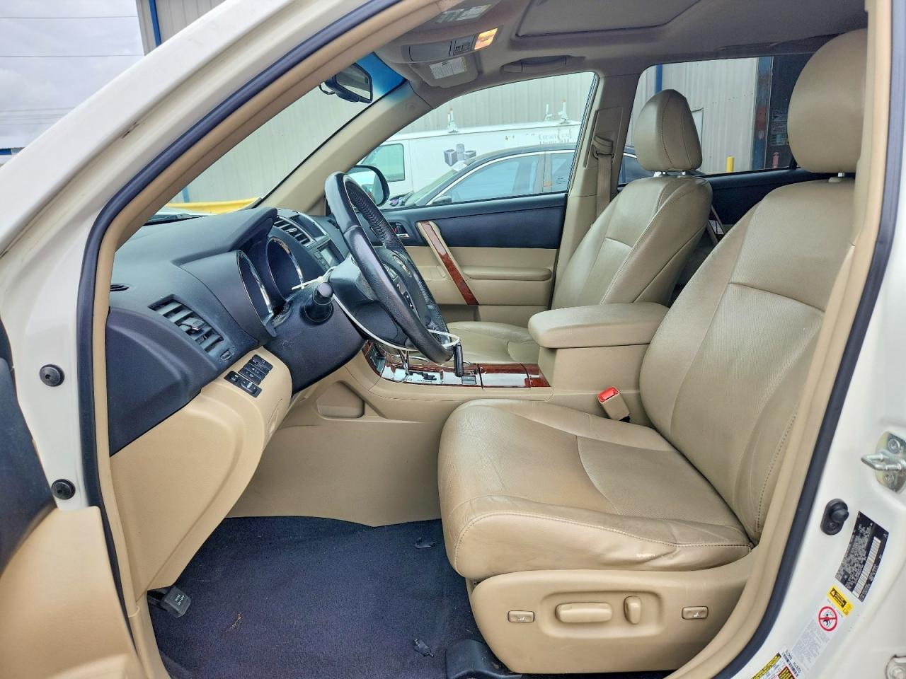 2011 Toyota Highlander Limited Белый vin: 5TDYK3EH9BS047444