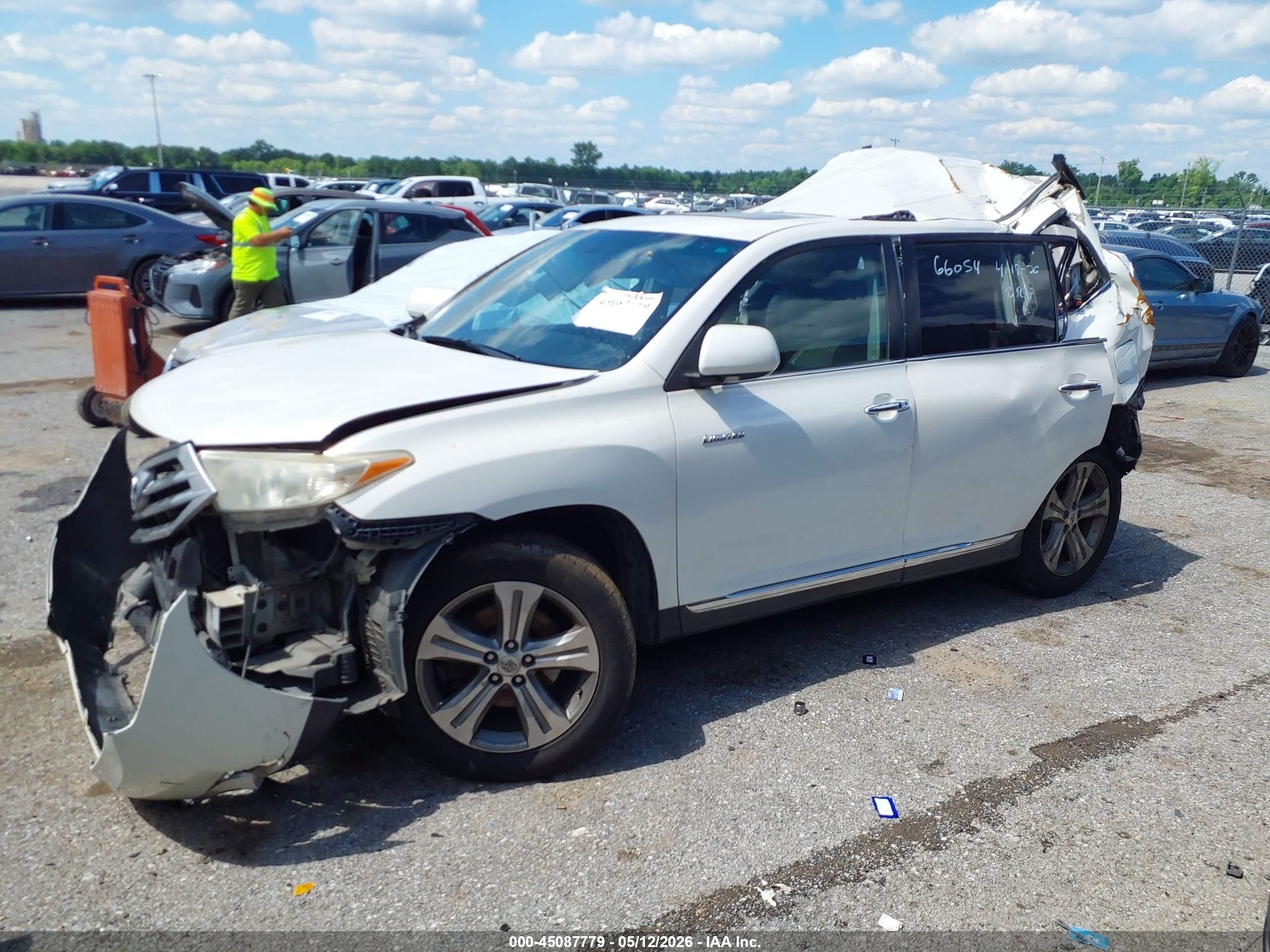 2012 Toyota Highlander Limited V6 Белый vin: 5TDYK3EH9CS061409