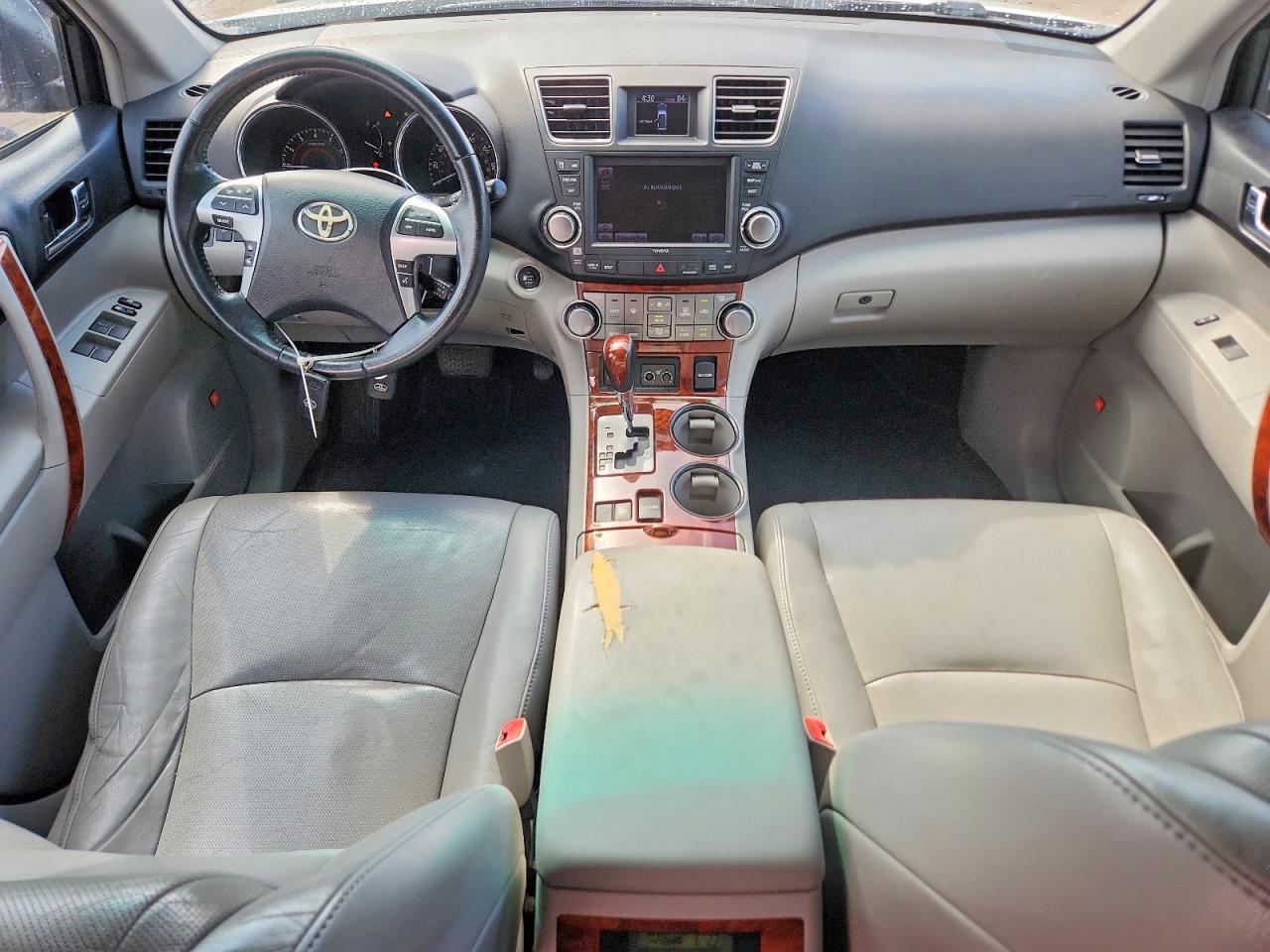 2012 Toyota Highlander Limited White vin: 5TDYK3EH9CS066688