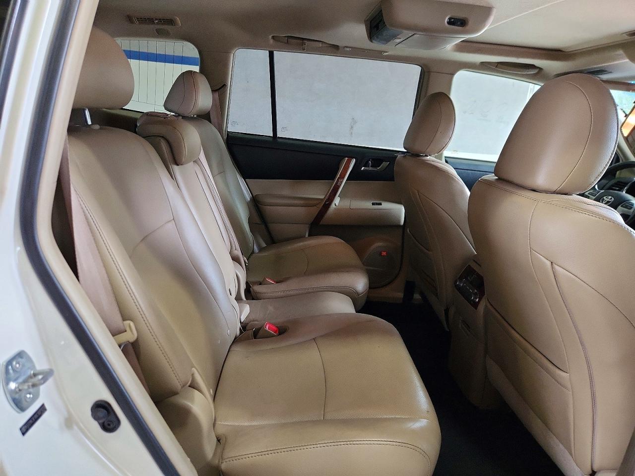 2012 Toyota Highlander Limited White vin: 5TDYK3EH9CS071230
