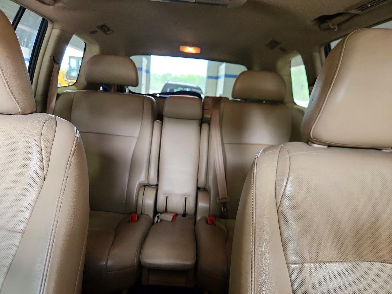 2012 Toyota Highlander Limited White vin: 5TDYK3EH9CS071230
