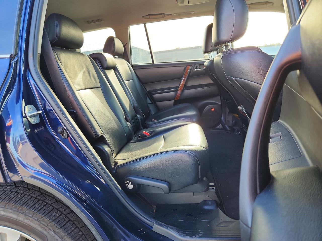 2012 Toyota Highlander Limited Blue vin: 5TDYK3EH9CS082373