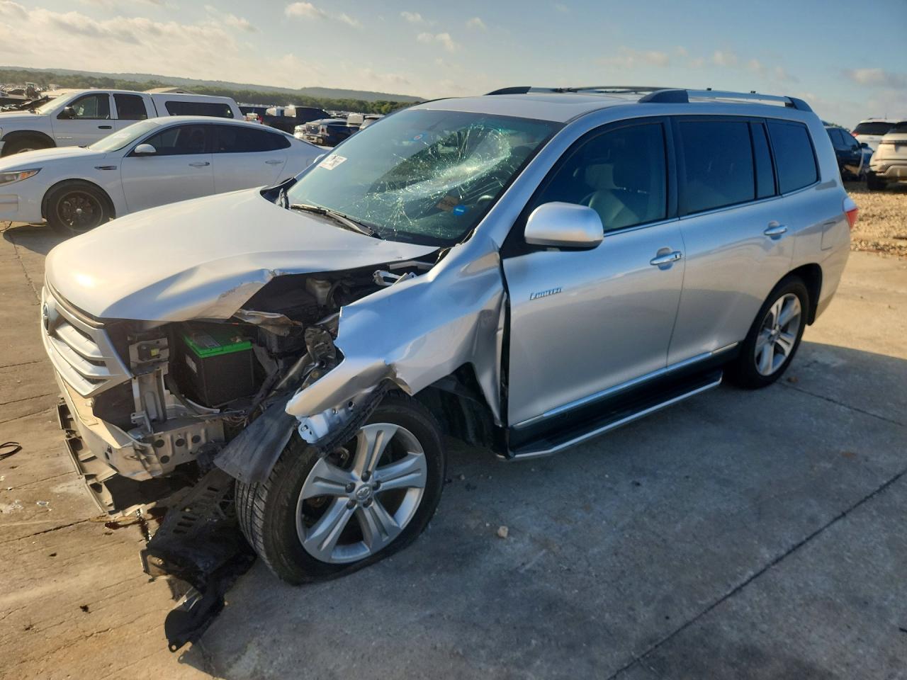 2013 Toyota Highlander Limited Серебряный vin: 5TDYK3EH9DS112585