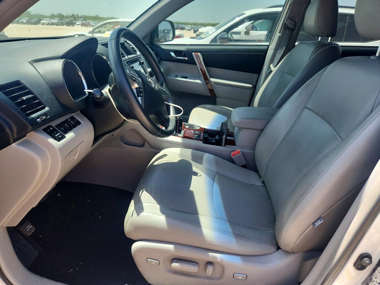 2013 Toyota Highlander Limited Белый vin: 5TDYK3EH9DS139835