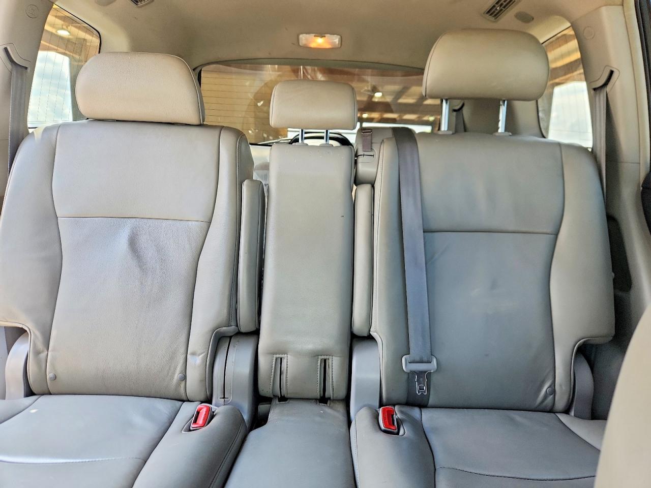 2010 Toyota Highlander Limited White vin: 5TDYK3EHXAS005668