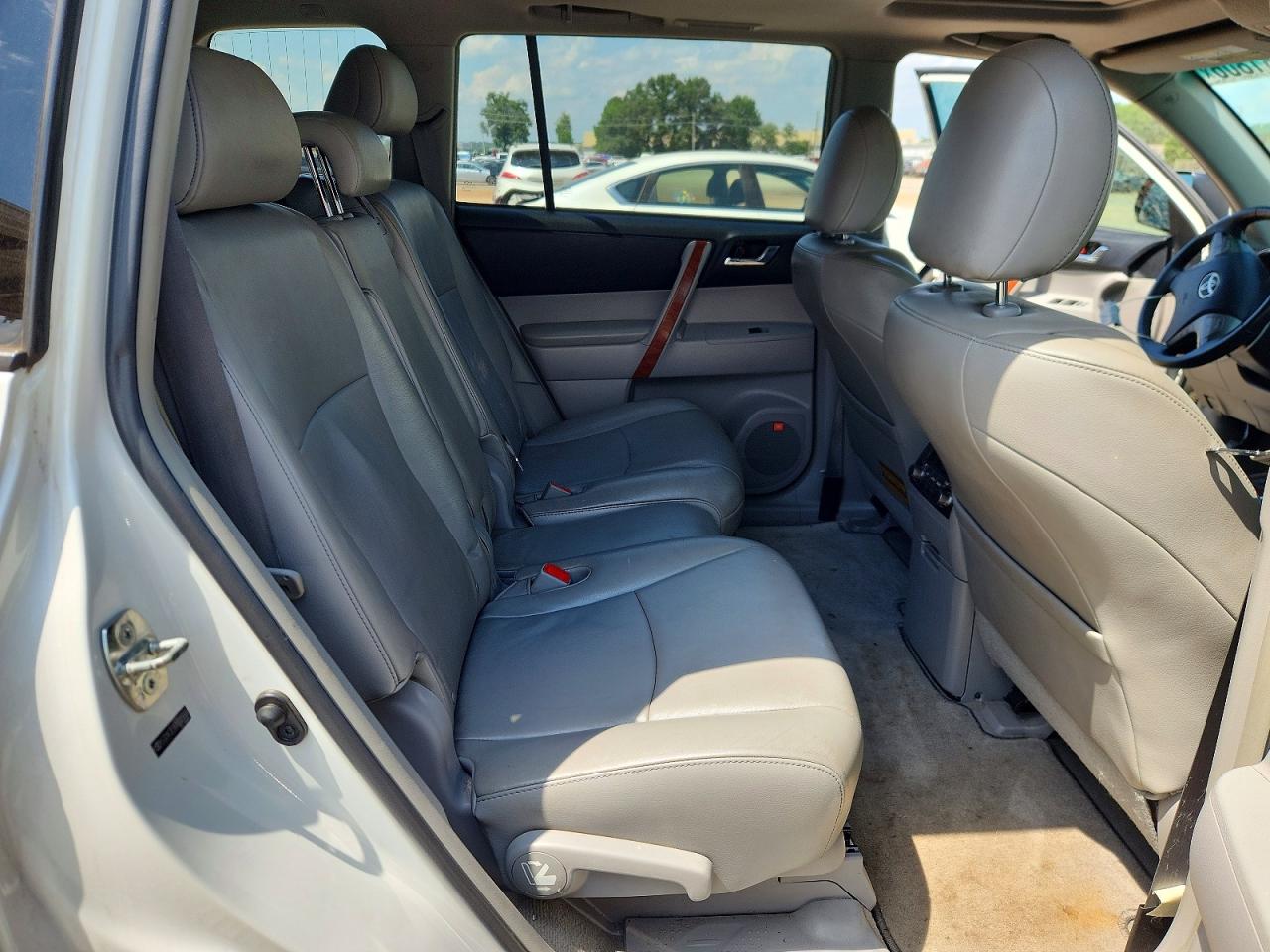 2010 Toyota Highlander Limited White vin: 5TDYK3EHXAS005668