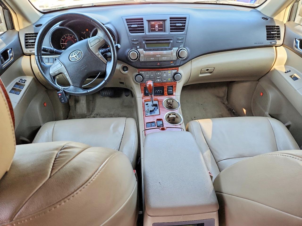 2010 Toyota Highlander Limited Золотой vin: 5TDYK3EHXAS007985