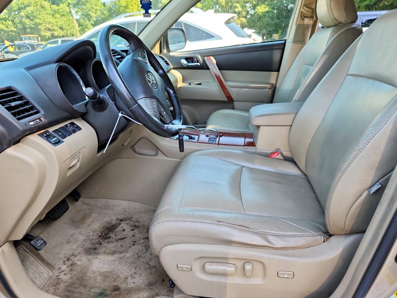 2010 Toyota Highlander Limited Золотой vin: 5TDYK3EHXAS007985