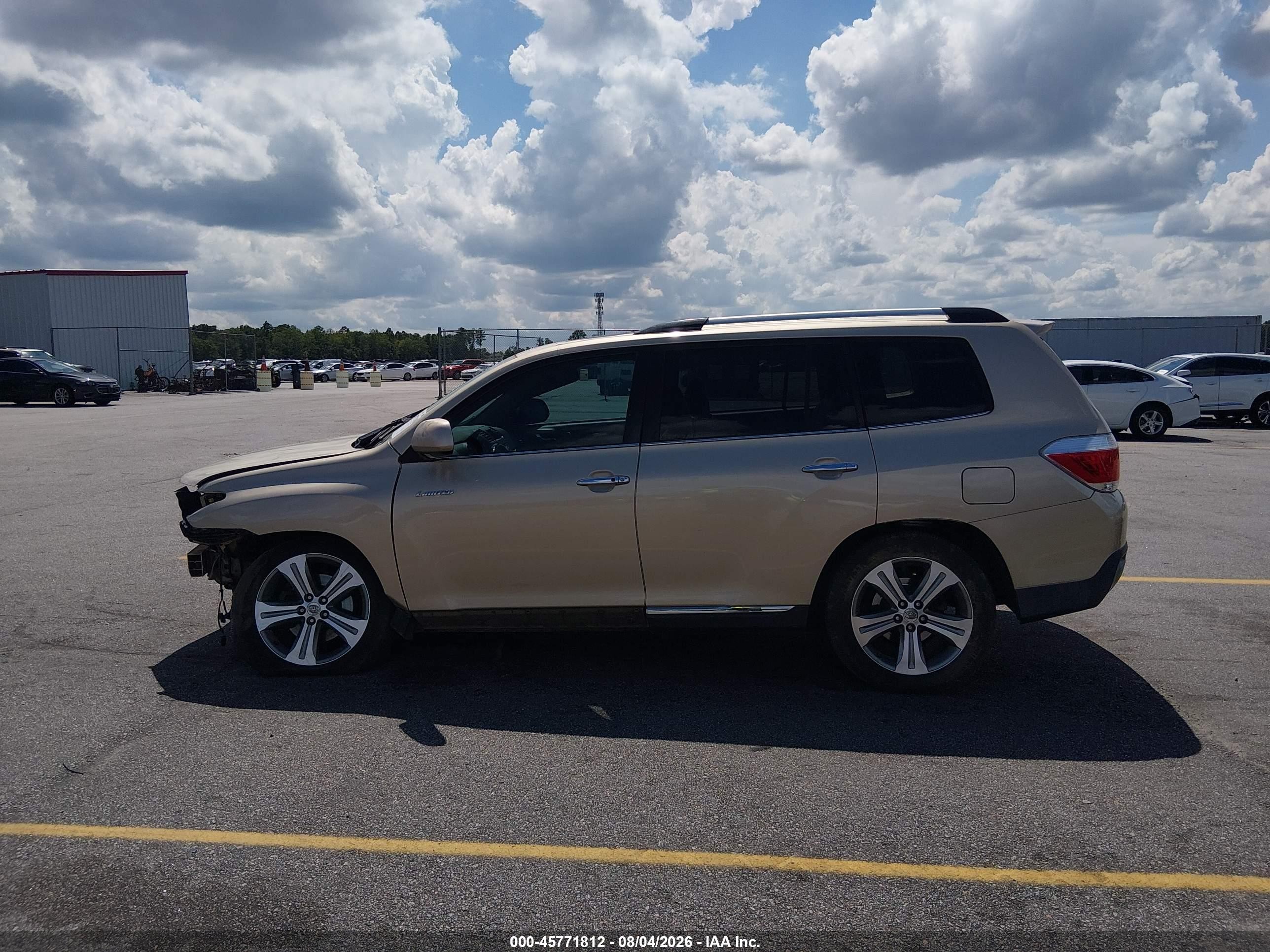 2011 Toyota Highlander Limited V6 Beige vin: 5TDYK3EHXBS034783