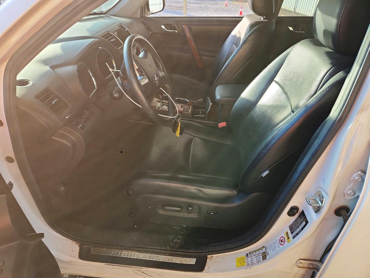 2012 Toyota Highlander Limited Silver vin: 5TDYK3EHXCS084911