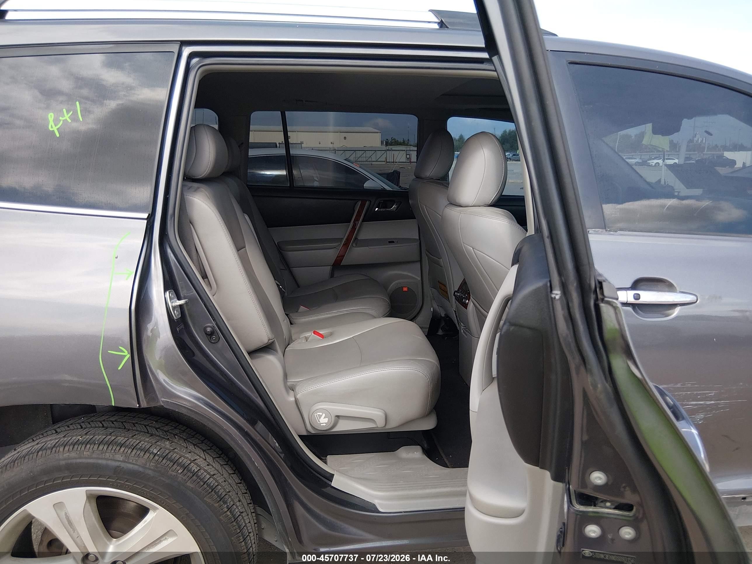 2013 Toyota Highlander Limited V6 Gray vin: 5TDYK3EHXDS093156
