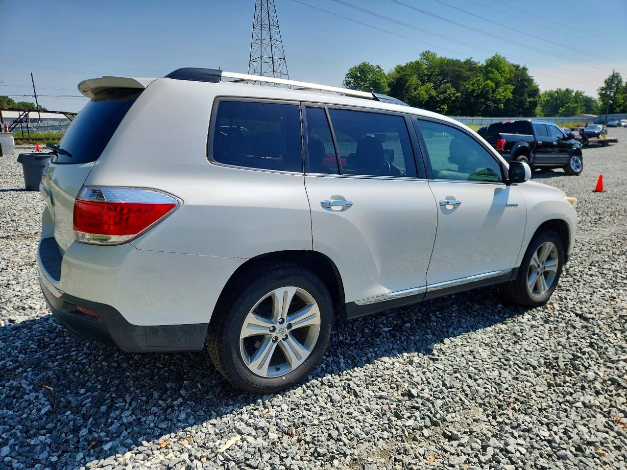 2013 Toyota Highlander Limited White vin: 5TDYK3EHXDS120937