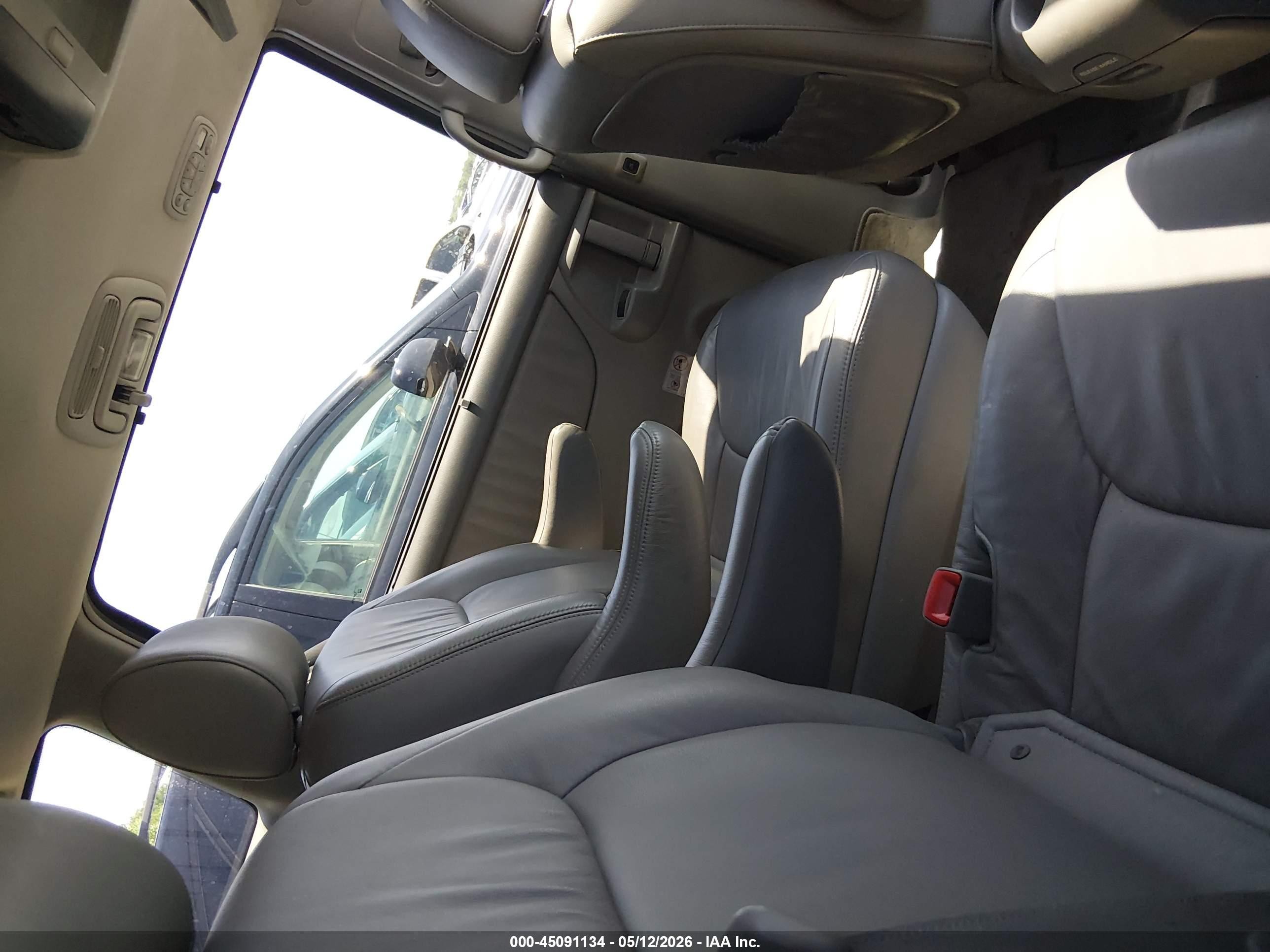 2010 Toyota Sienna Xle Gray vin: 5TDYK4CC0AS294685