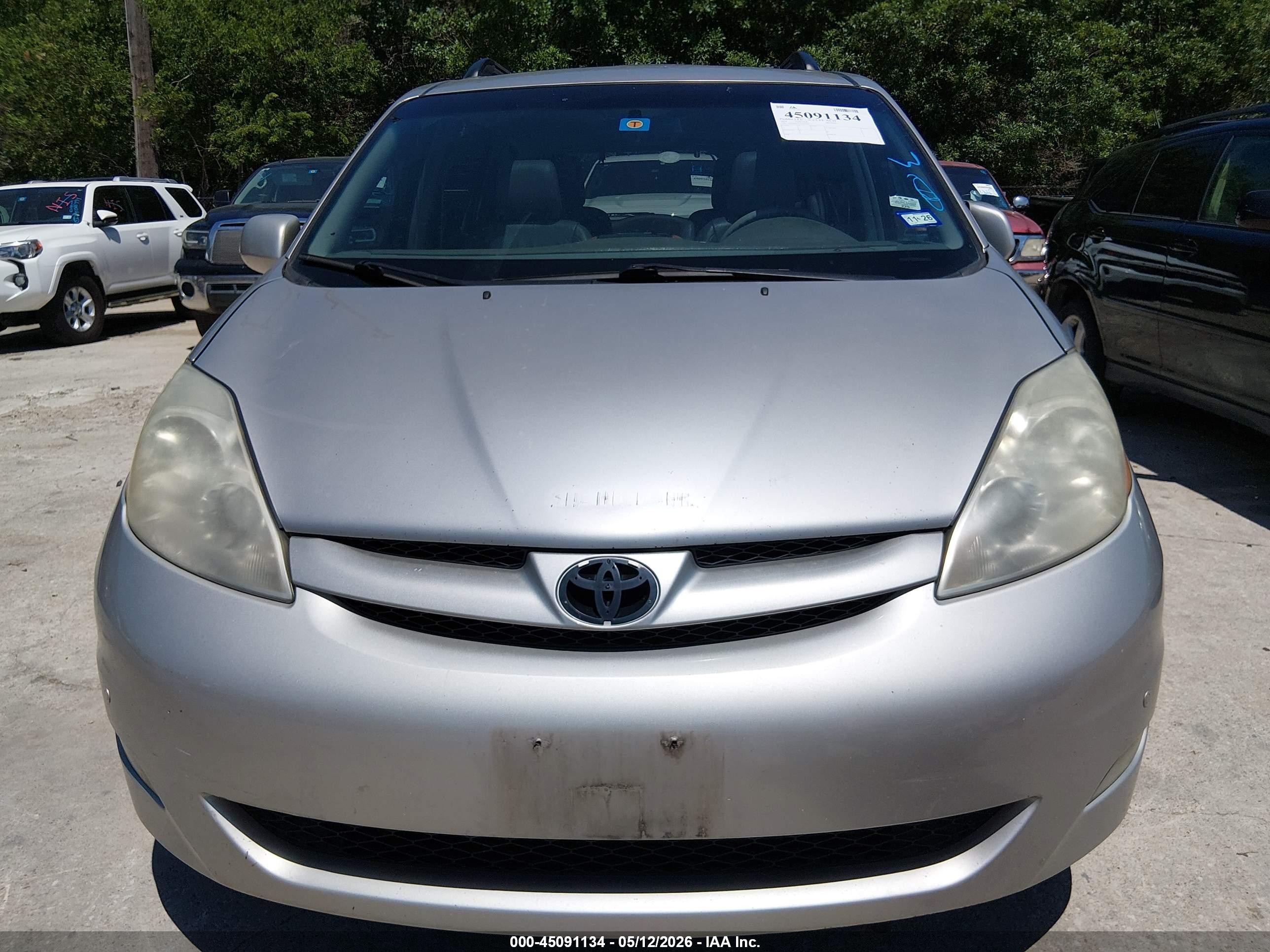 2010 Toyota Sienna Xle Gray vin: 5TDYK4CC0AS294685