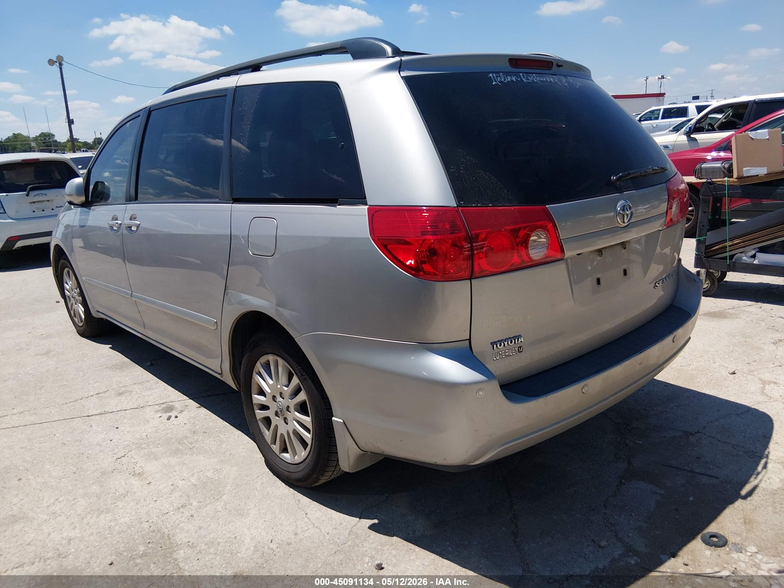 2010 Toyota Sienna Xle Gray vin: 5TDYK4CC0AS294685