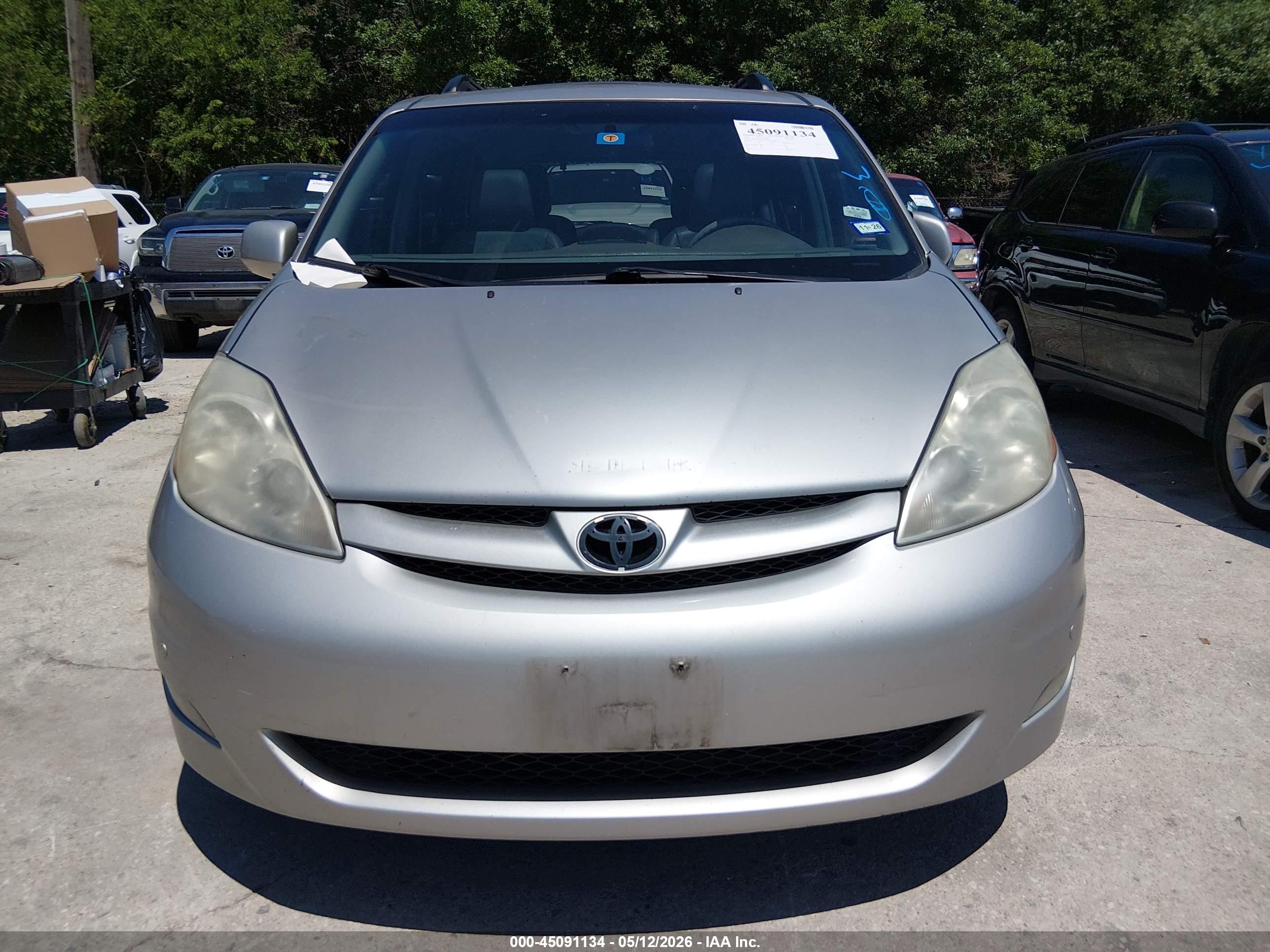 2010 Toyota Sienna Xle Gray vin: 5TDYK4CC0AS294685