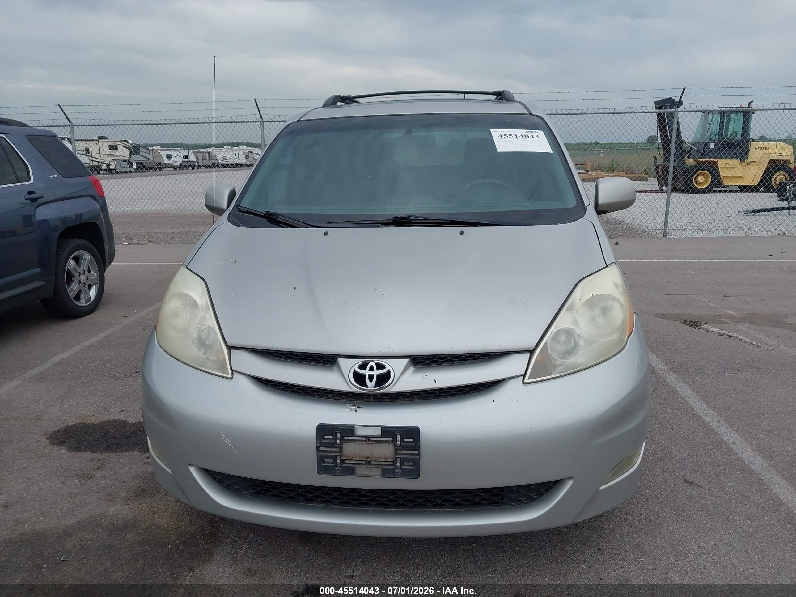 2010 Toyota Sienna Xle Tan vin: 5TDYK4CC0AS309069