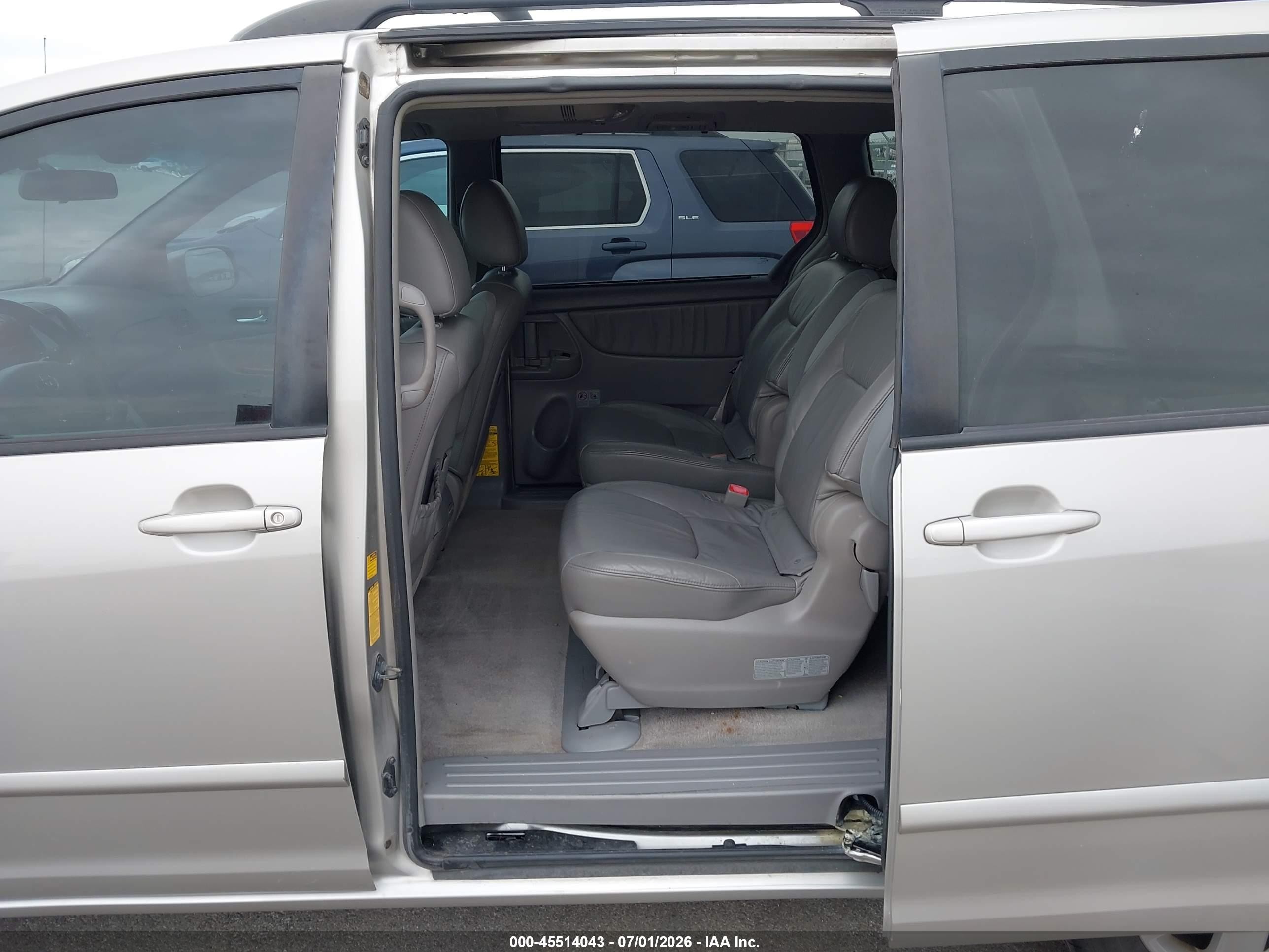 2010 Toyota Sienna Xle Tan vin: 5TDYK4CC0AS309069