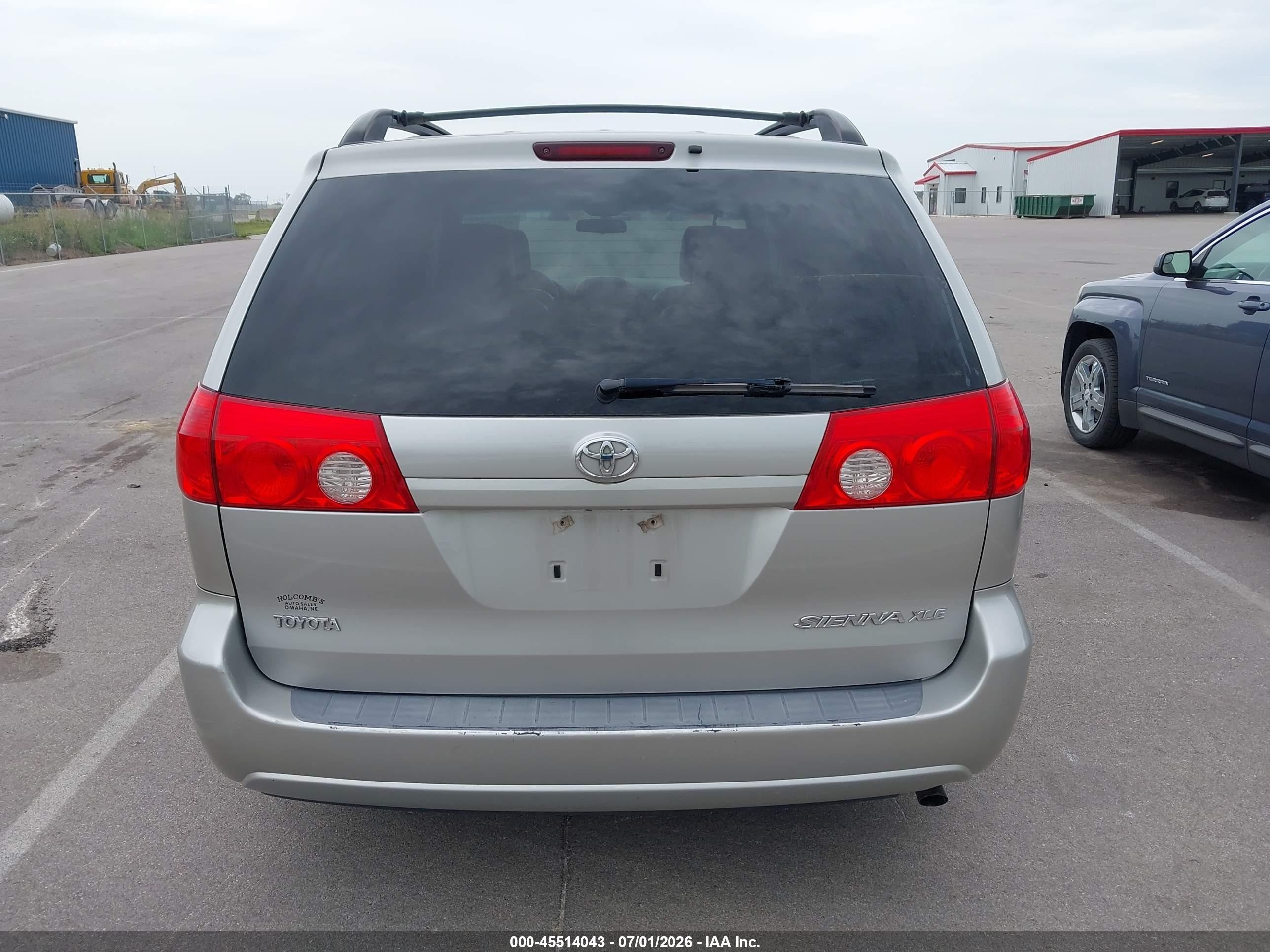 2010 Toyota Sienna Xle Tan vin: 5TDYK4CC0AS309069