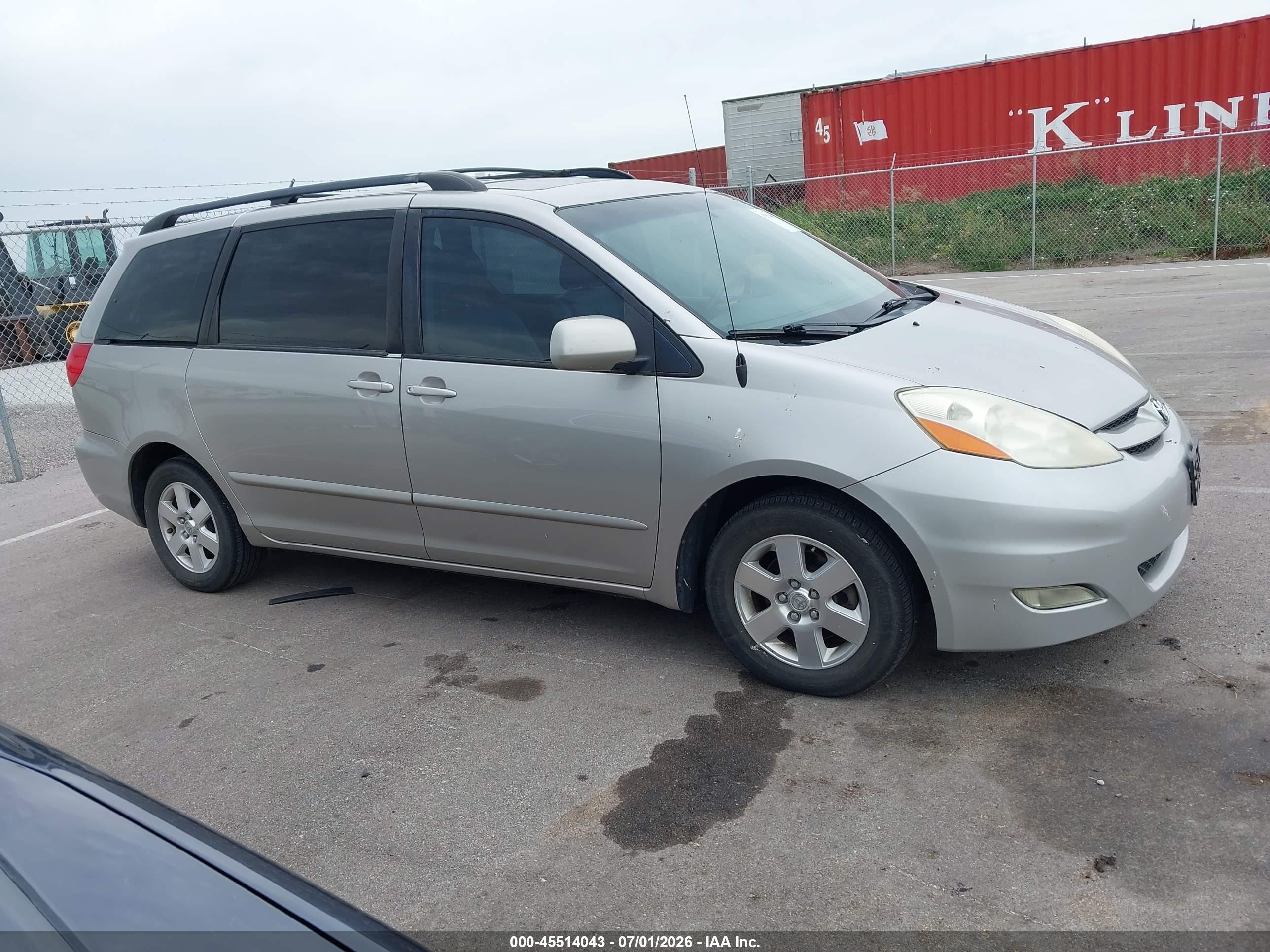 2010 Toyota Sienna Xle Tan vin: 5TDYK4CC0AS309069