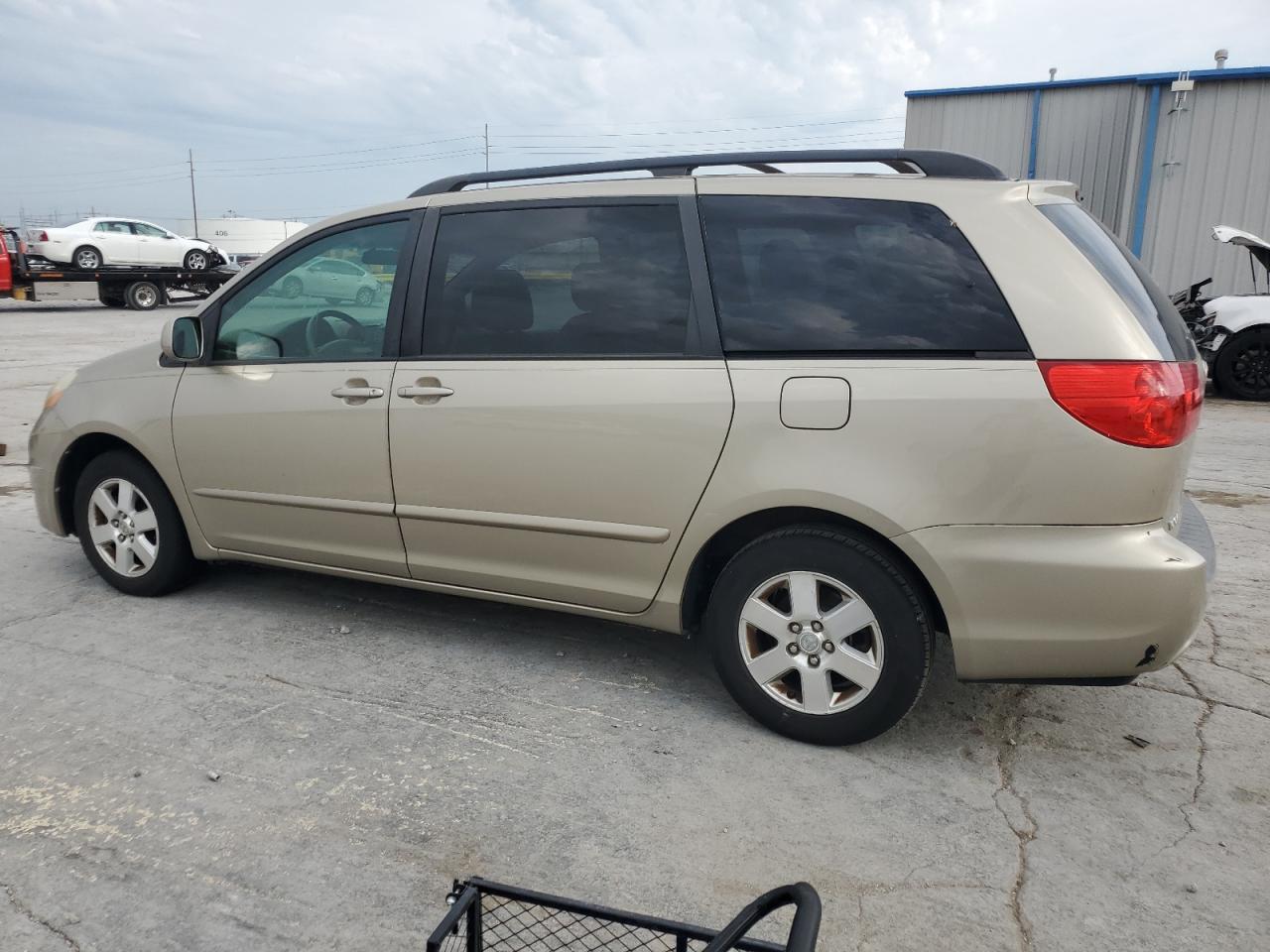 2010 Toyota Sienna Xle Tan vin: 5TDYK4CC0AS311825