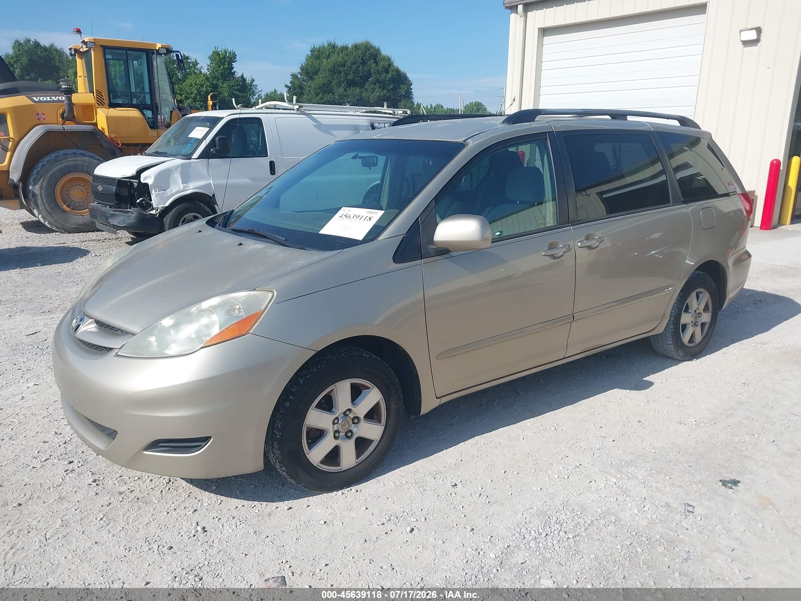 2010 Toyota Sienna Xle Beige vin: 5TDYK4CC0AS318130