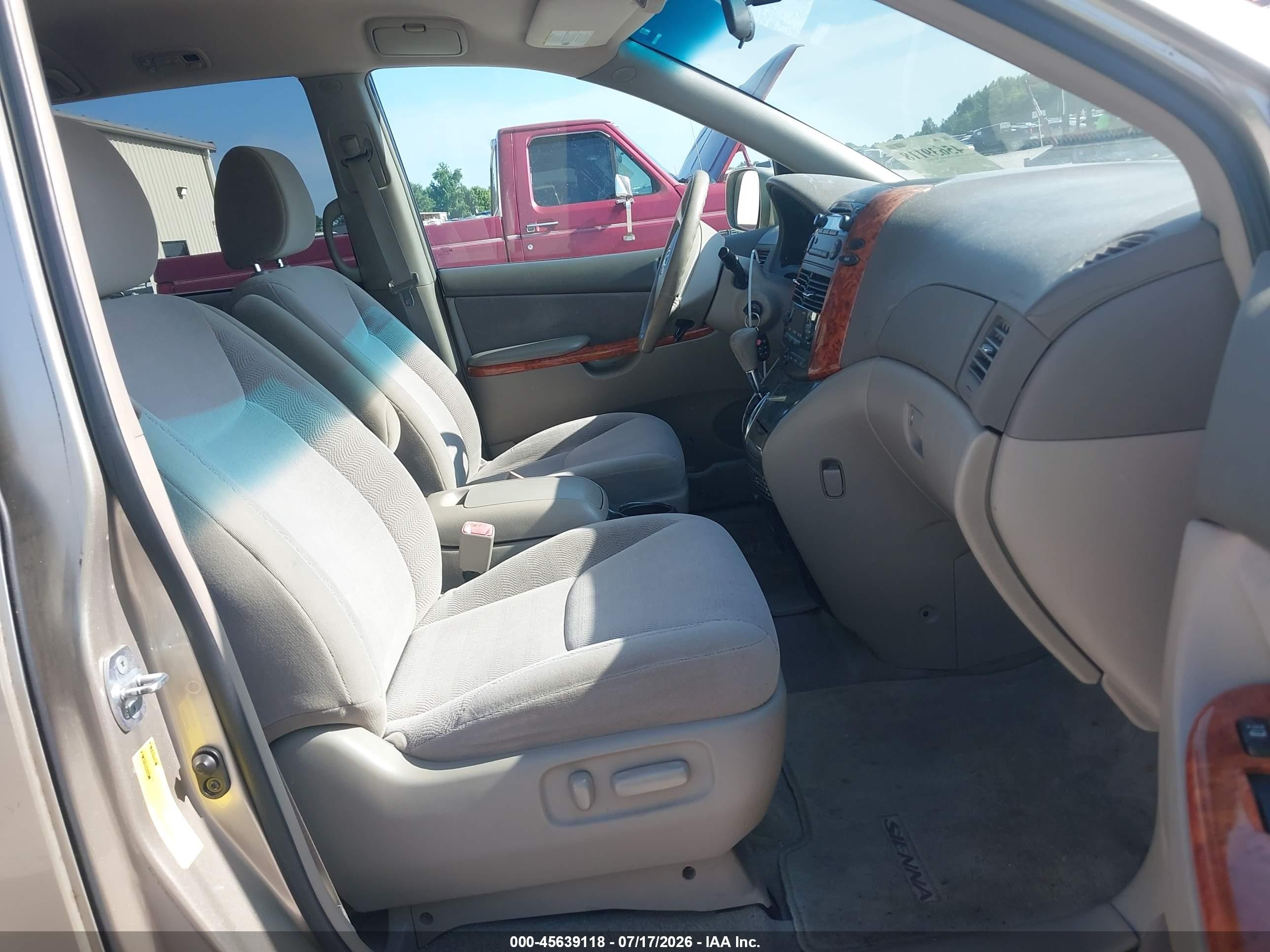2010 Toyota Sienna Xle Beige vin: 5TDYK4CC0AS318130