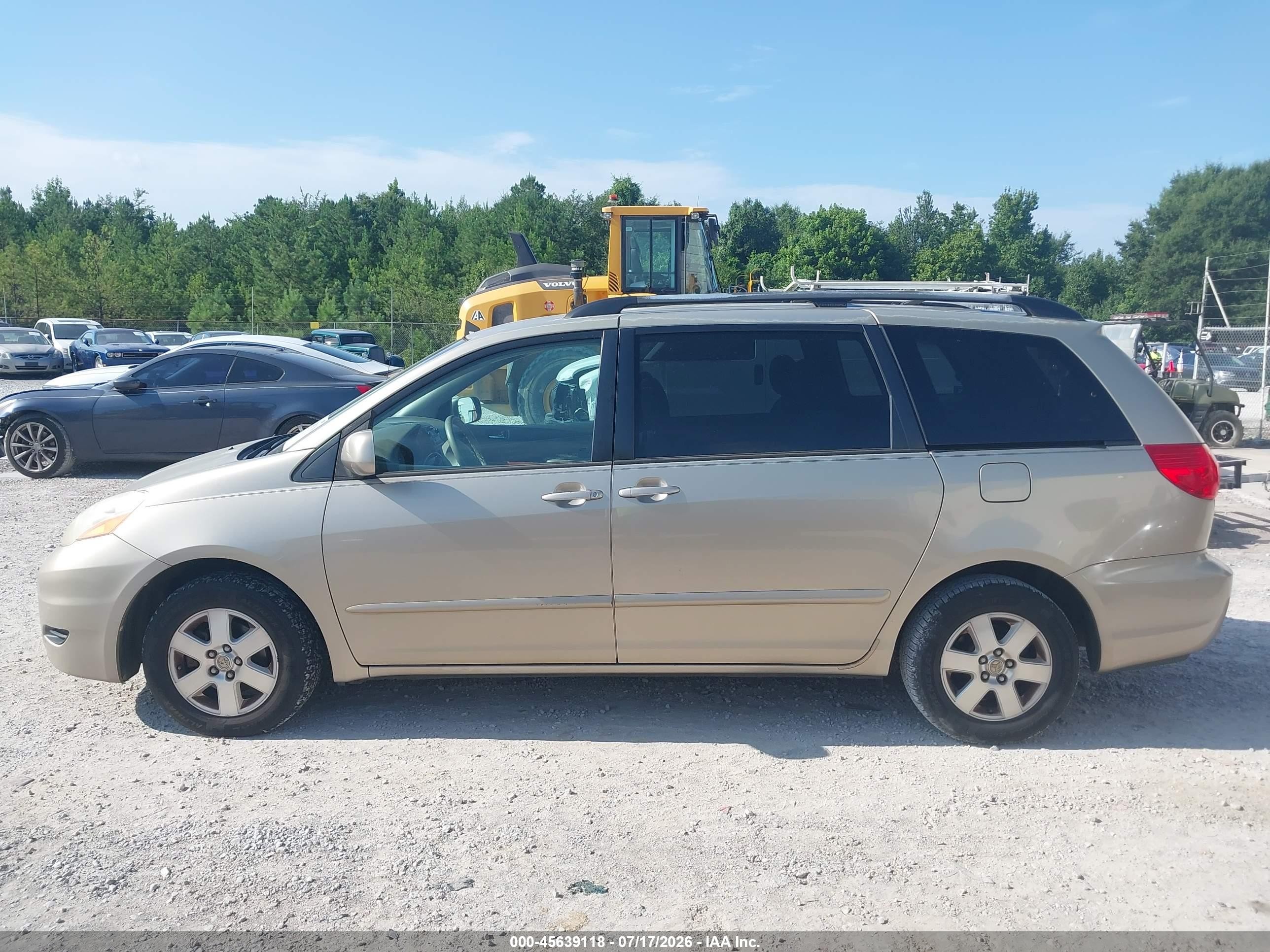 2010 Toyota Sienna Xle Beige vin: 5TDYK4CC0AS318130
