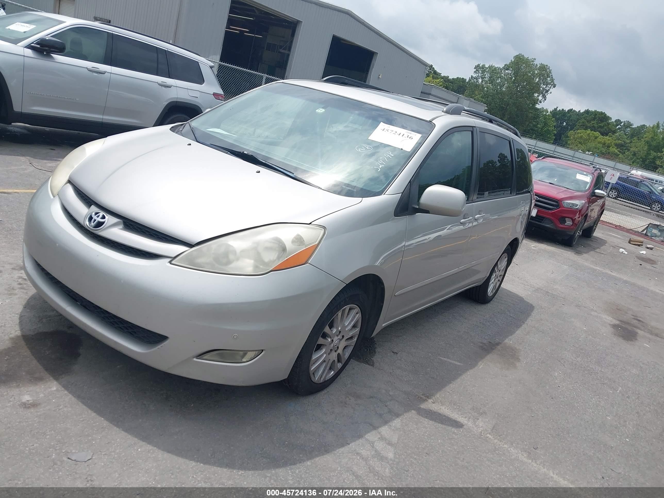 2010 Toyota Sienna Xle Silver vin: 5TDYK4CC0AS324798