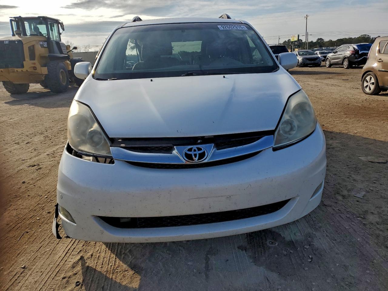 2010 Toyota Sienna Xle White vin: 5TDYK4CC0AS327250