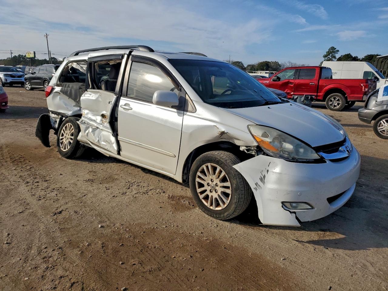2010 Toyota Sienna Xle White vin: 5TDYK4CC0AS327250