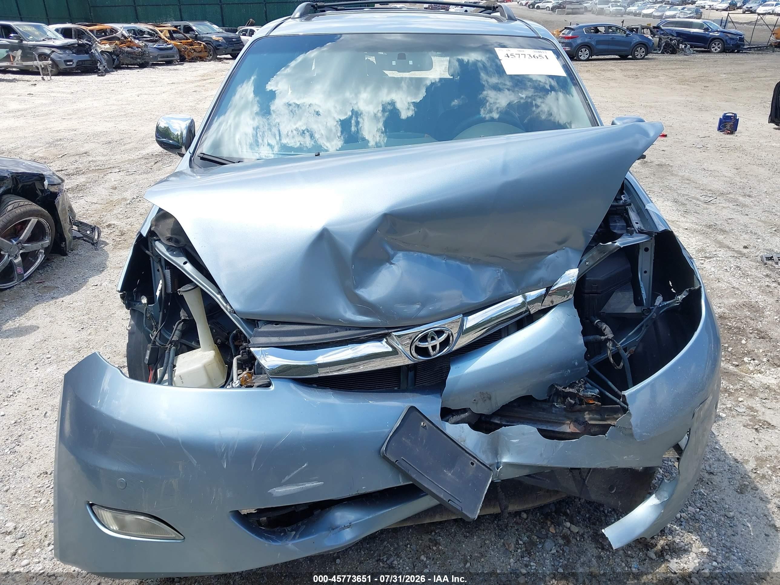 2010 Toyota Sienna Limited Blue vin: 5TDYK4CC0AS332125