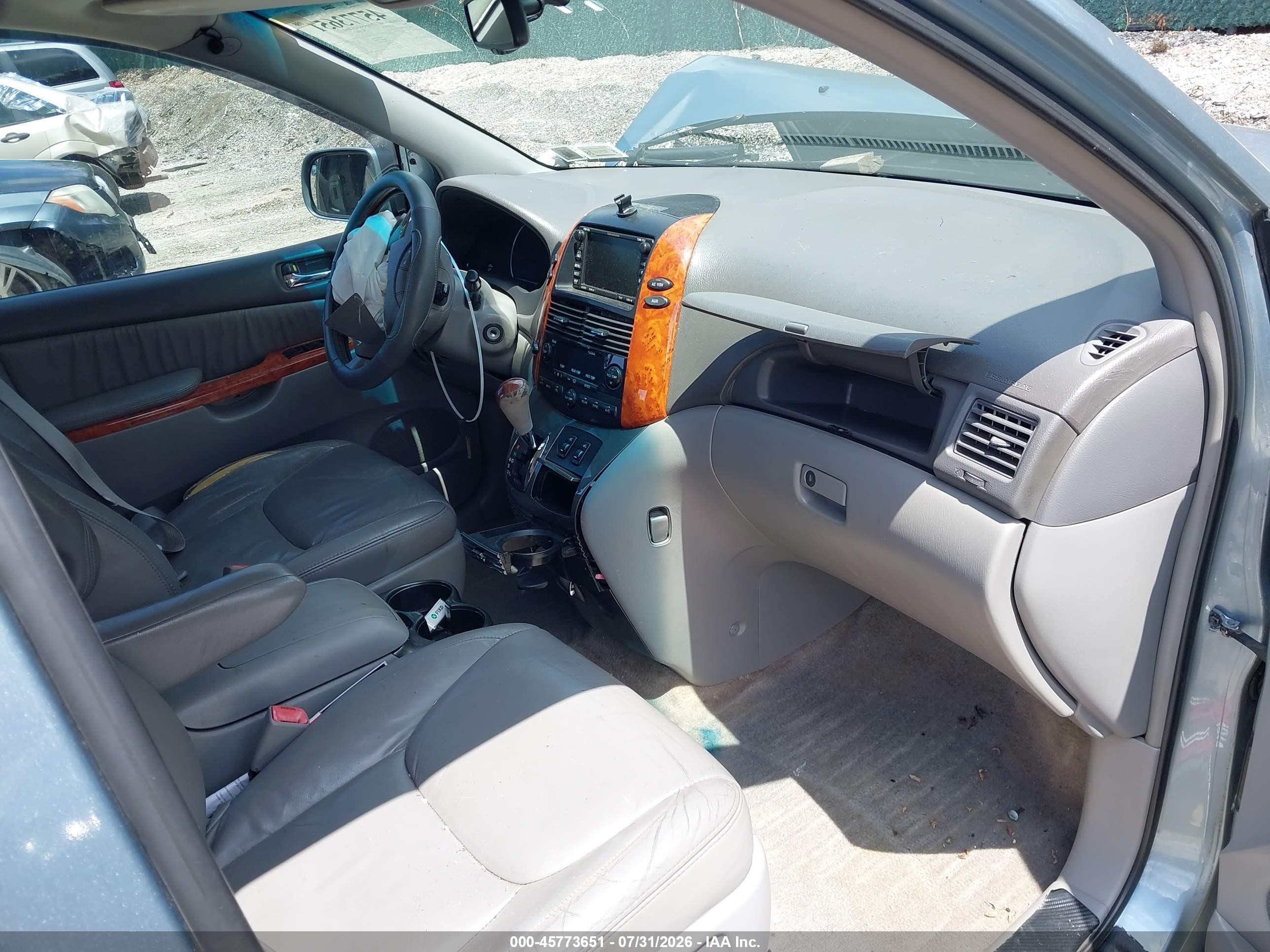 2010 Toyota Sienna Limited Blue vin: 5TDYK4CC0AS332125
