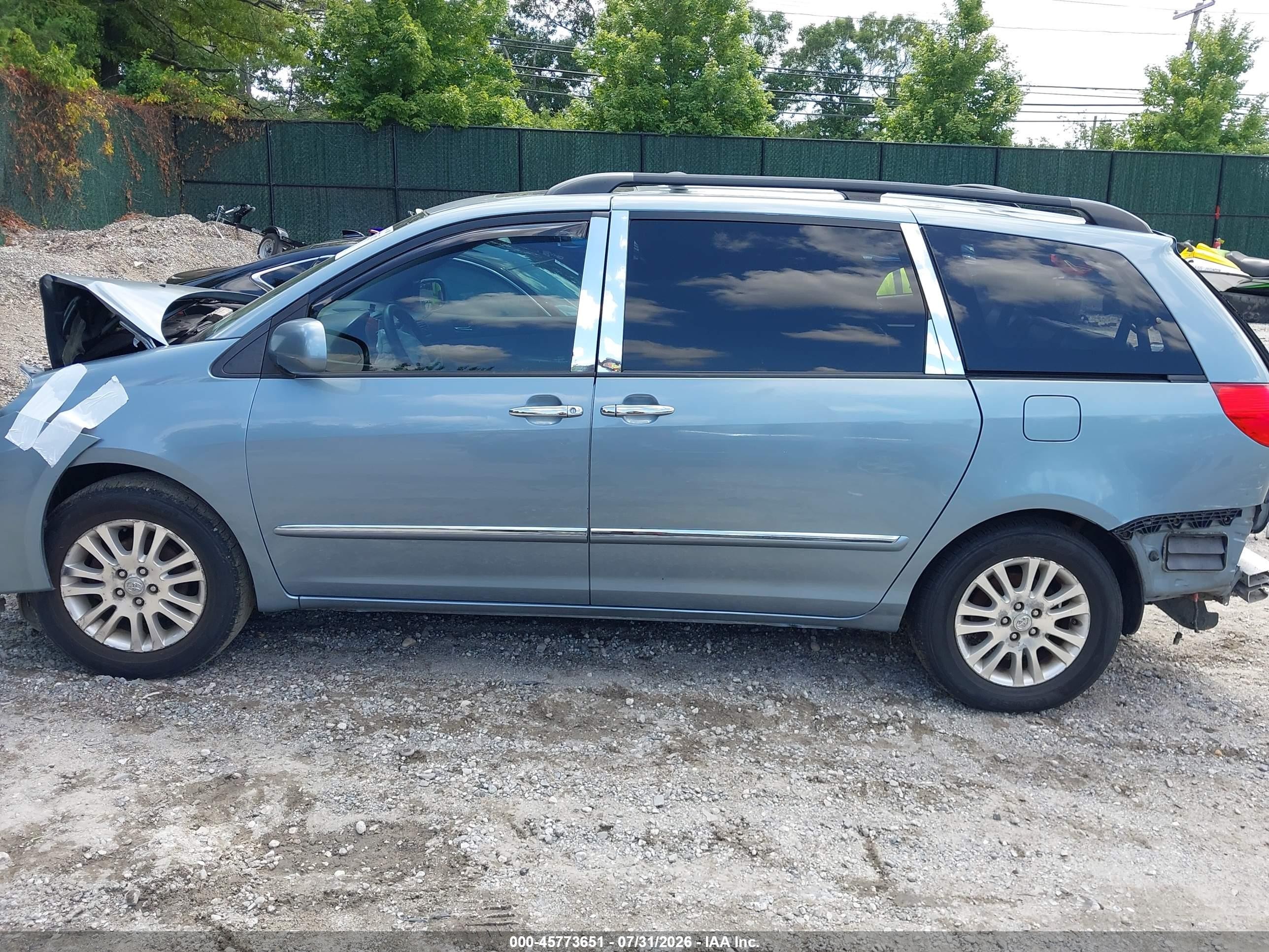 2010 Toyota Sienna Limited Blue vin: 5TDYK4CC0AS332125