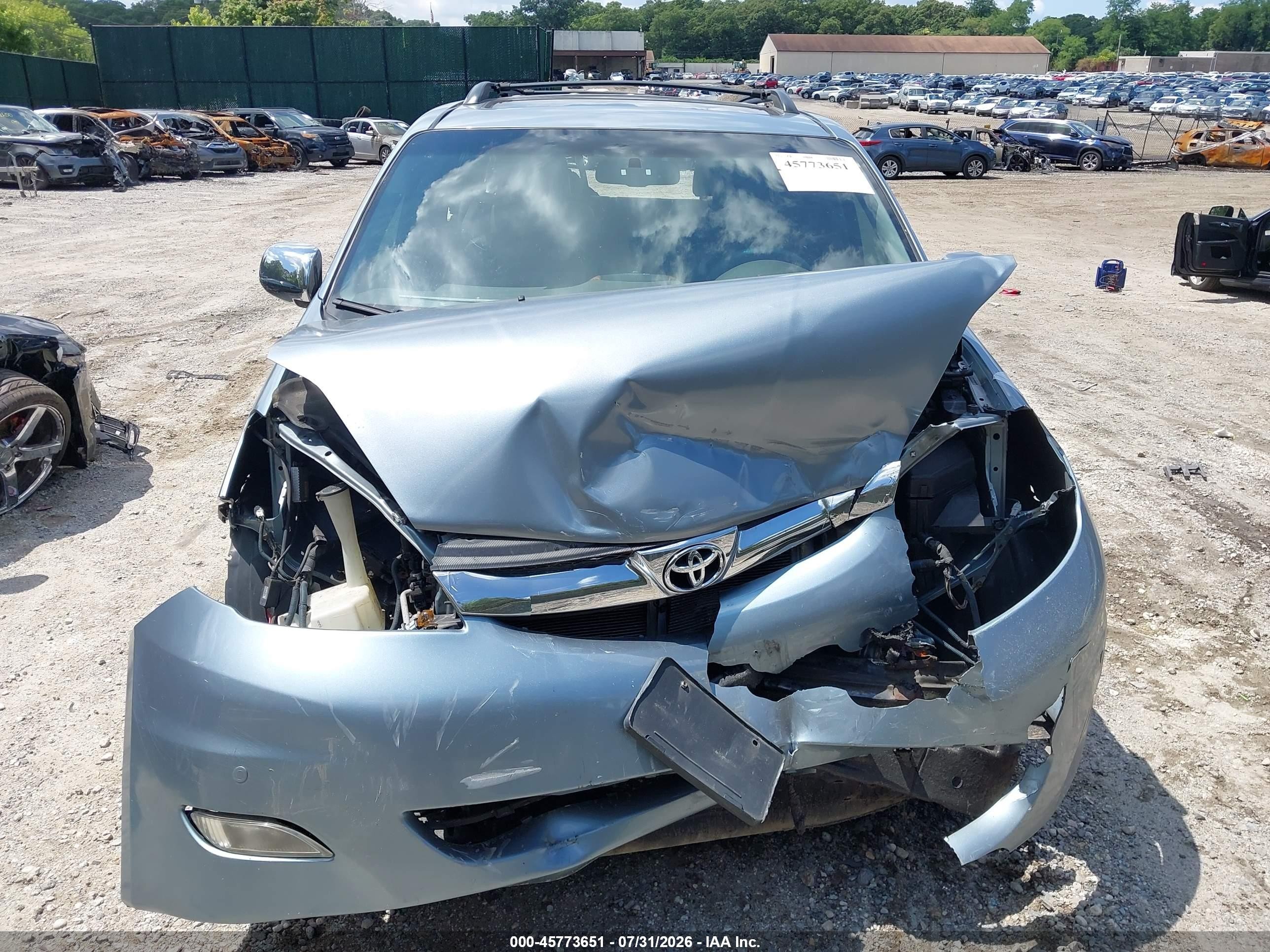 2010 Toyota Sienna Limited Blue vin: 5TDYK4CC0AS332125