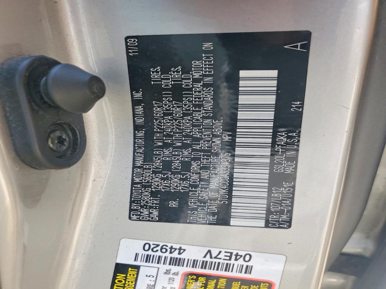 2010 Toyota Sienna Xle Silver vin: 5TDYK4CC0AS334375