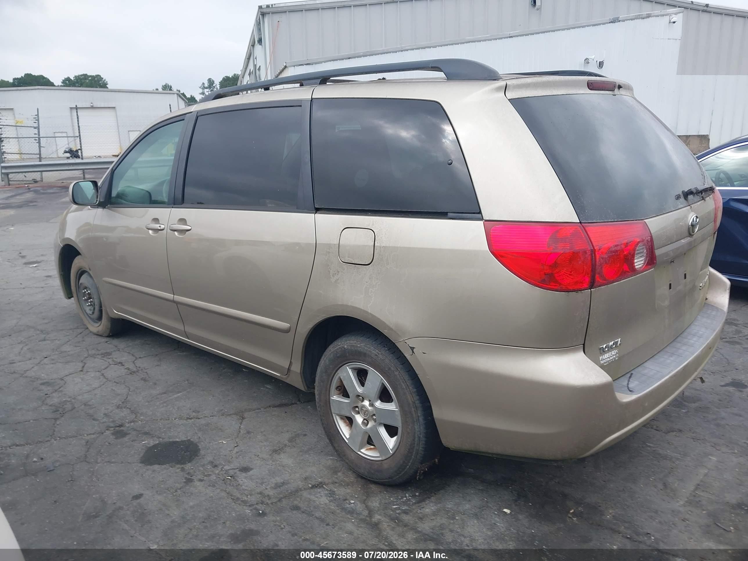 2010 Toyota Sienna Xle Gold vin: 5TDYK4CC1AS294811