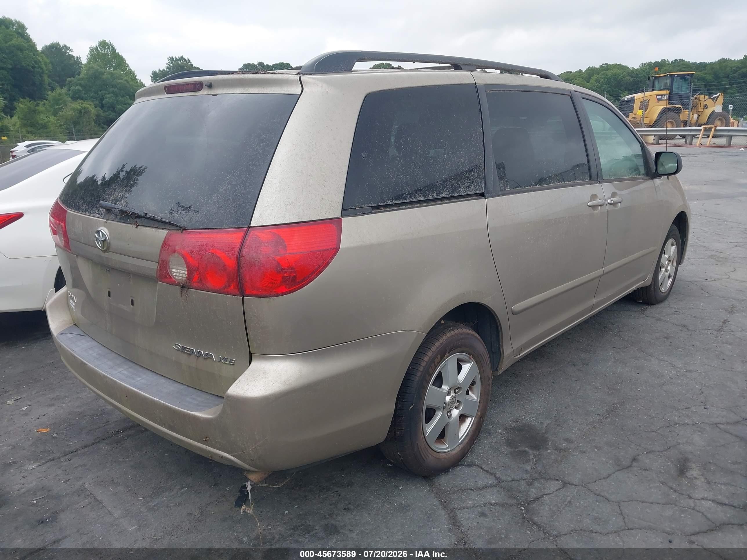 2010 Toyota Sienna Xle Gold vin: 5TDYK4CC1AS294811