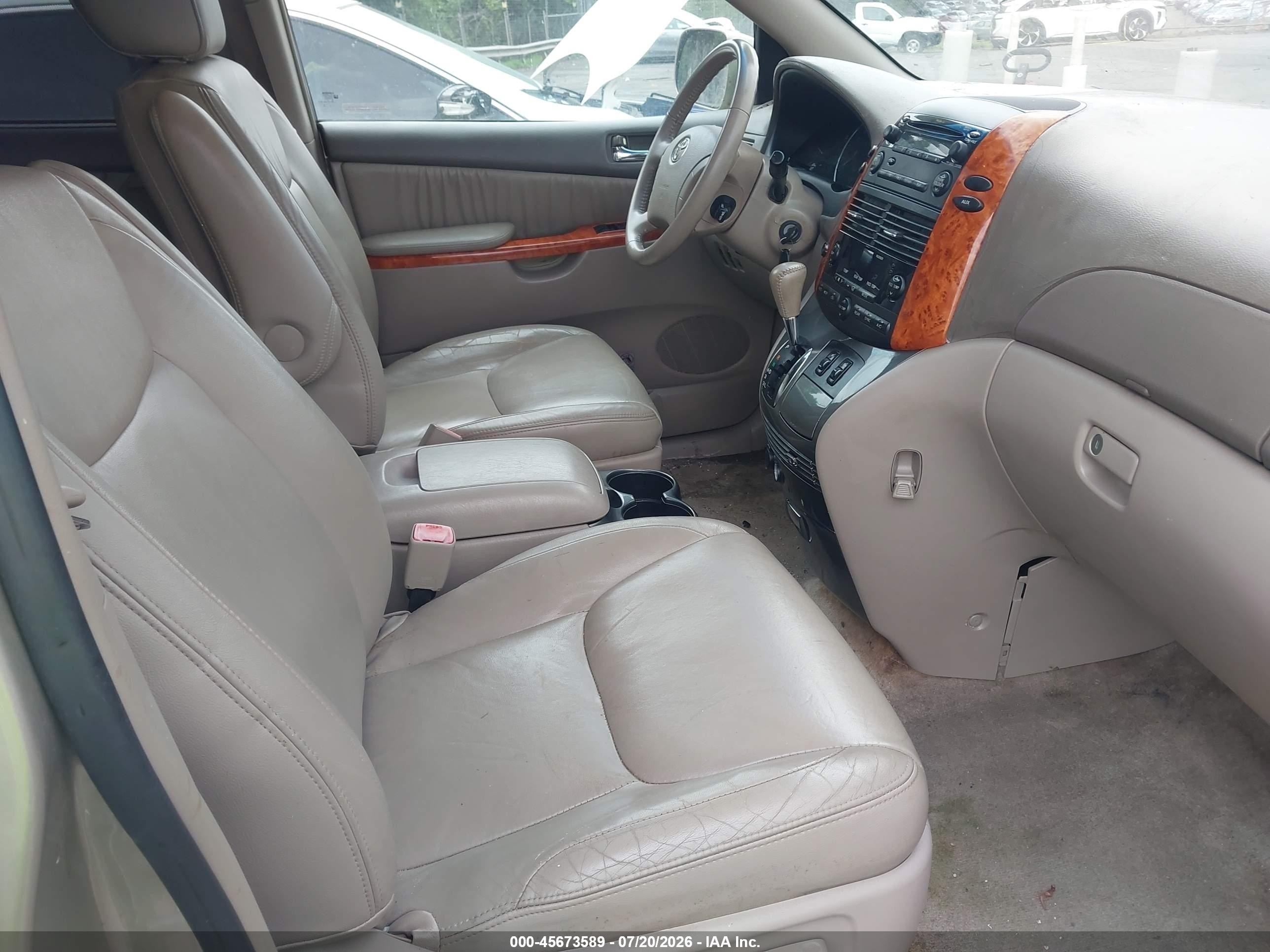 2010 Toyota Sienna Xle Gold vin: 5TDYK4CC1AS294811