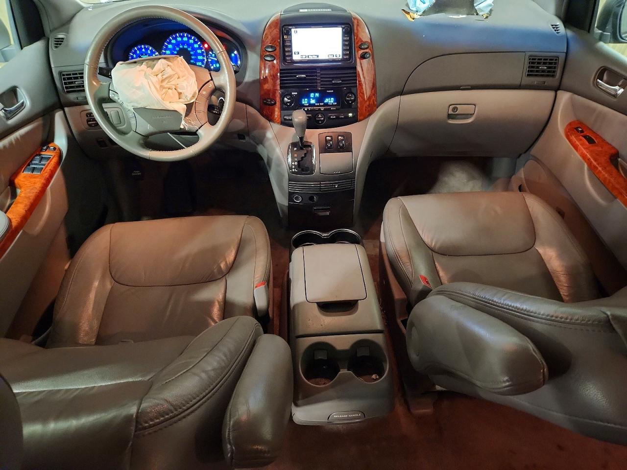 2010 Toyota Sienna Xle Silver vin: 5TDYK4CC1AS327046