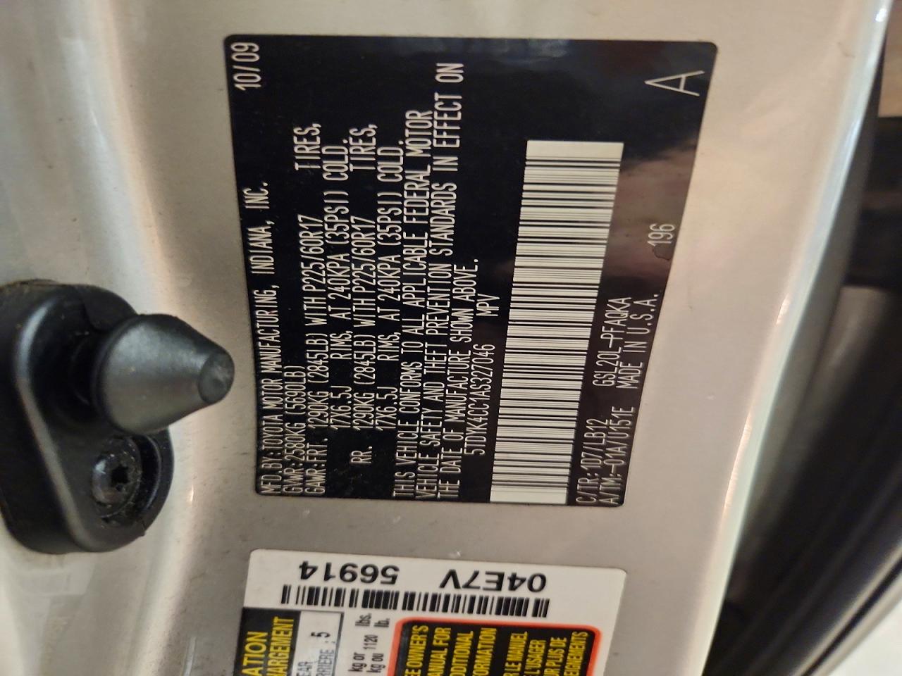 2010 Toyota Sienna Xle Silver vin: 5TDYK4CC1AS327046
