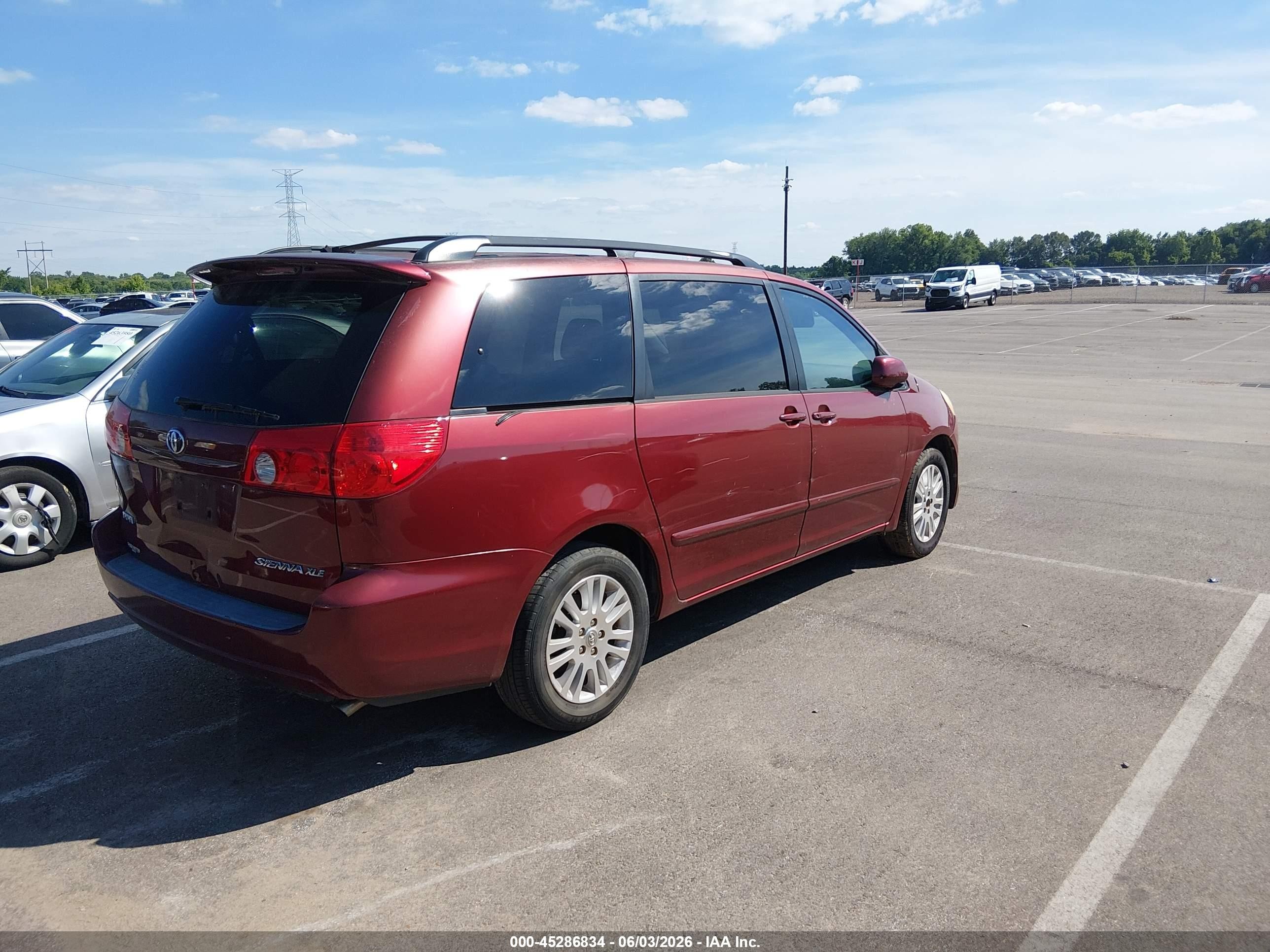 2010 Toyota Sienna Xle Red vin: 5TDYK4CC1AS332991