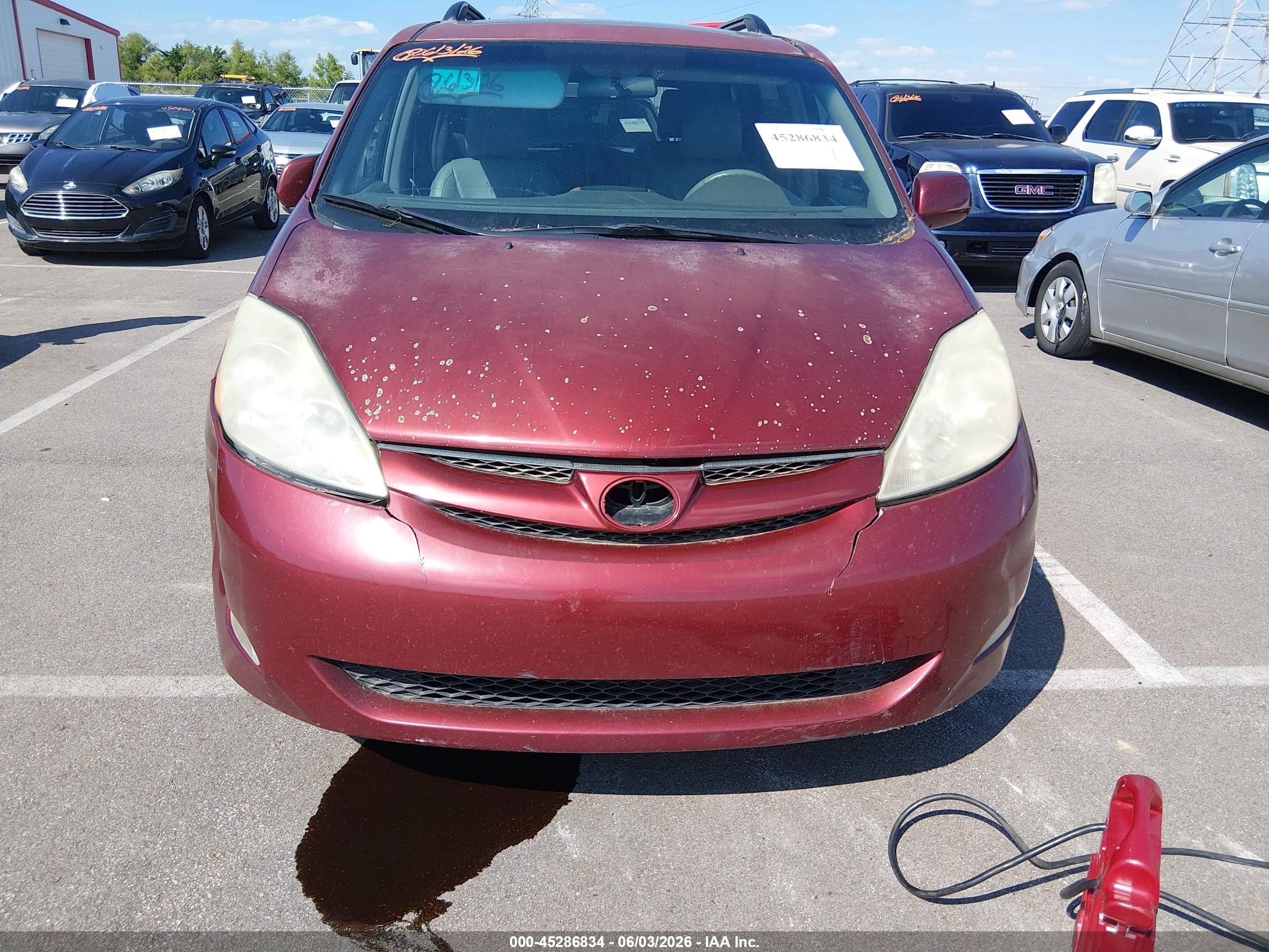 2010 Toyota Sienna Xle Red vin: 5TDYK4CC1AS332991